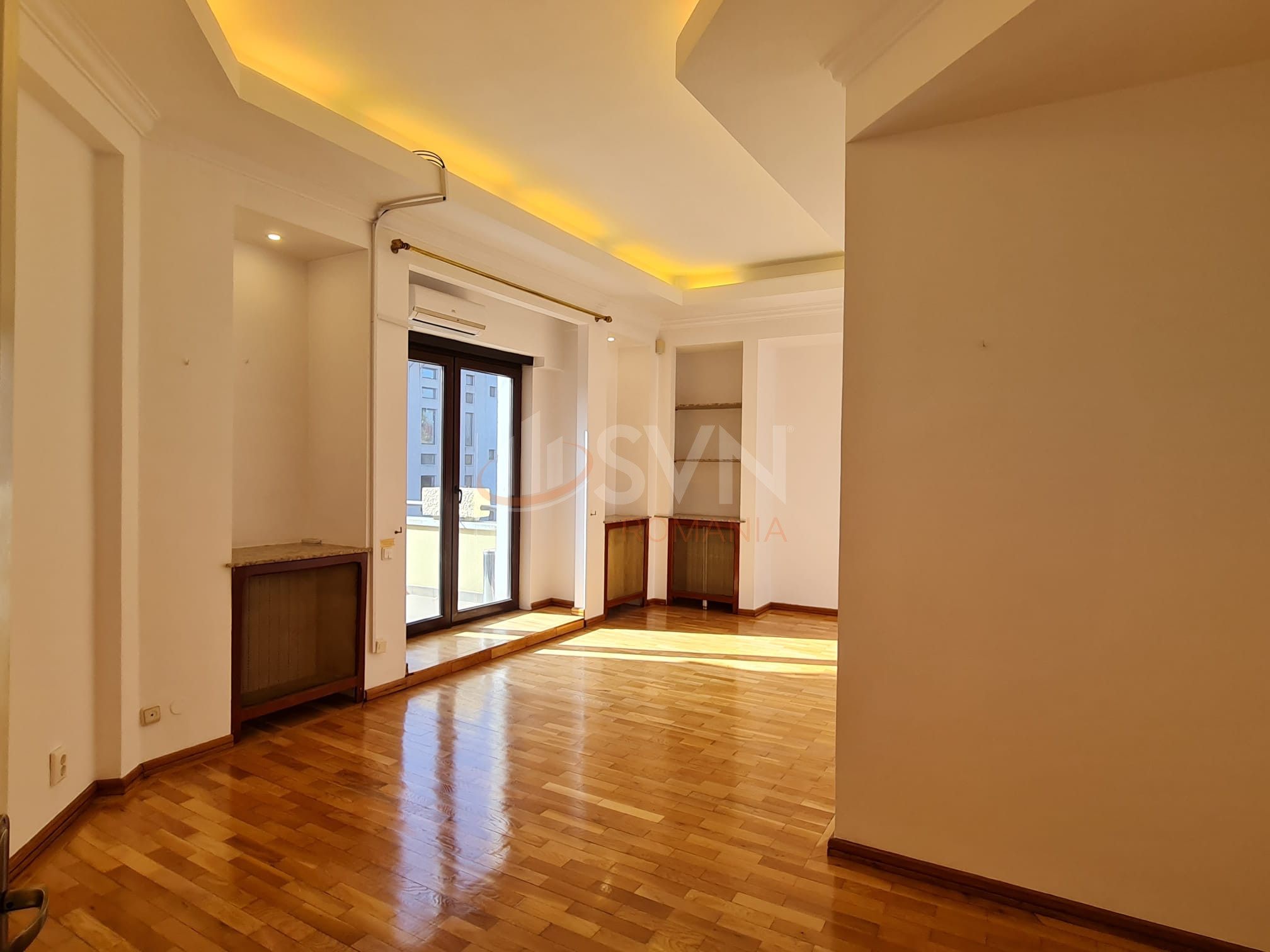 Apartament, 10 camere Bucuresti/Televiziune