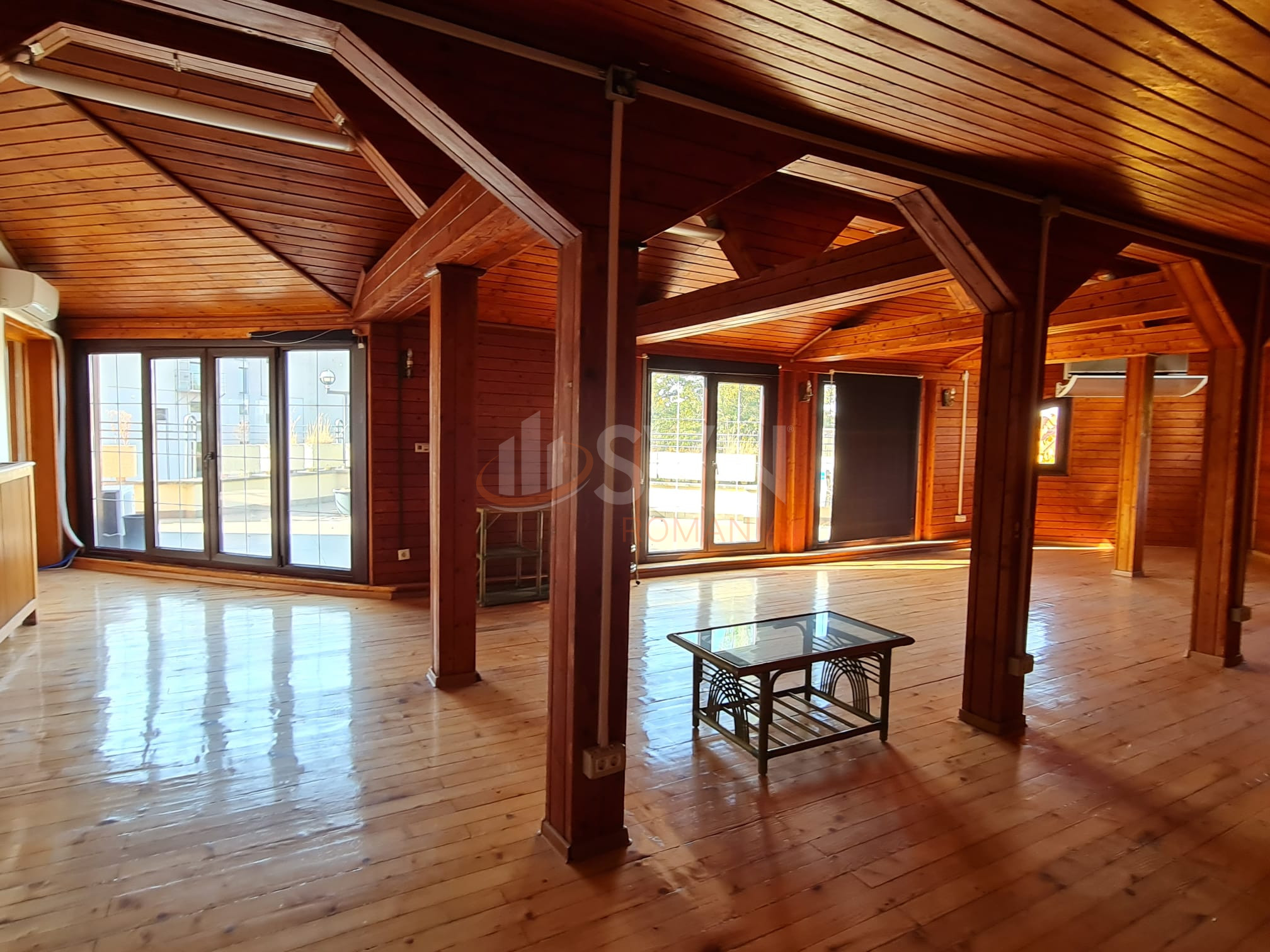 Apartament, 10 camere Bucuresti/Televiziune