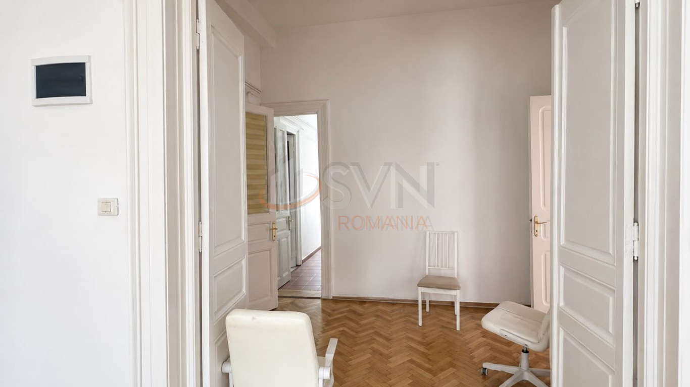 Apartament, 15 camere Bucuresti/P-ta Unirii