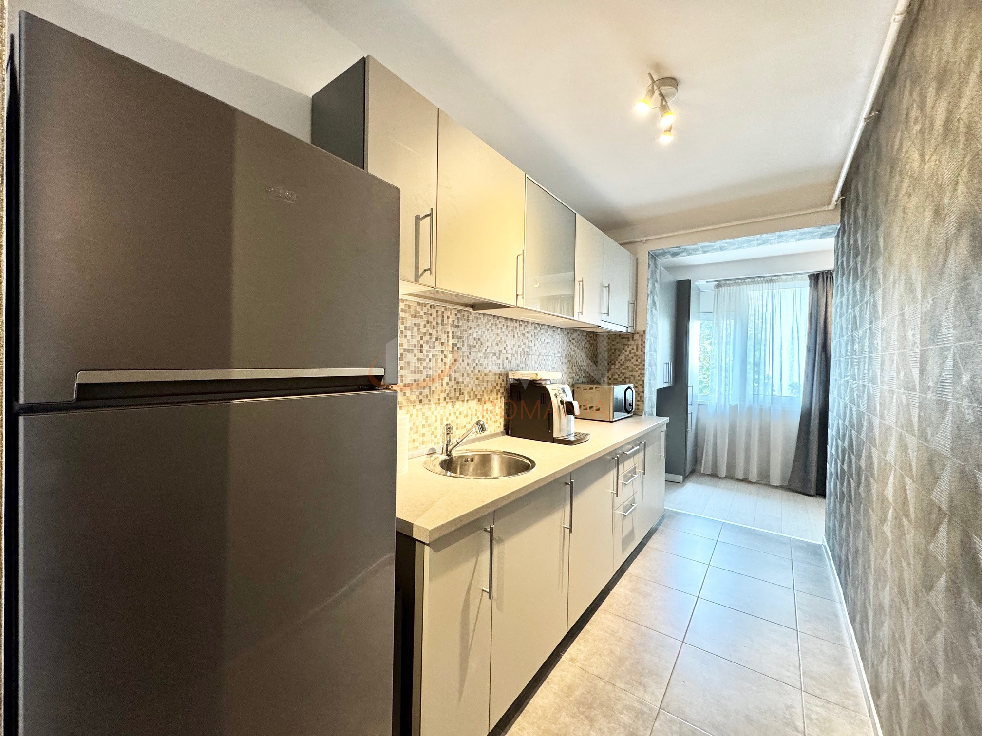 Apartament, 2 camere Bucuresti/Primaverii