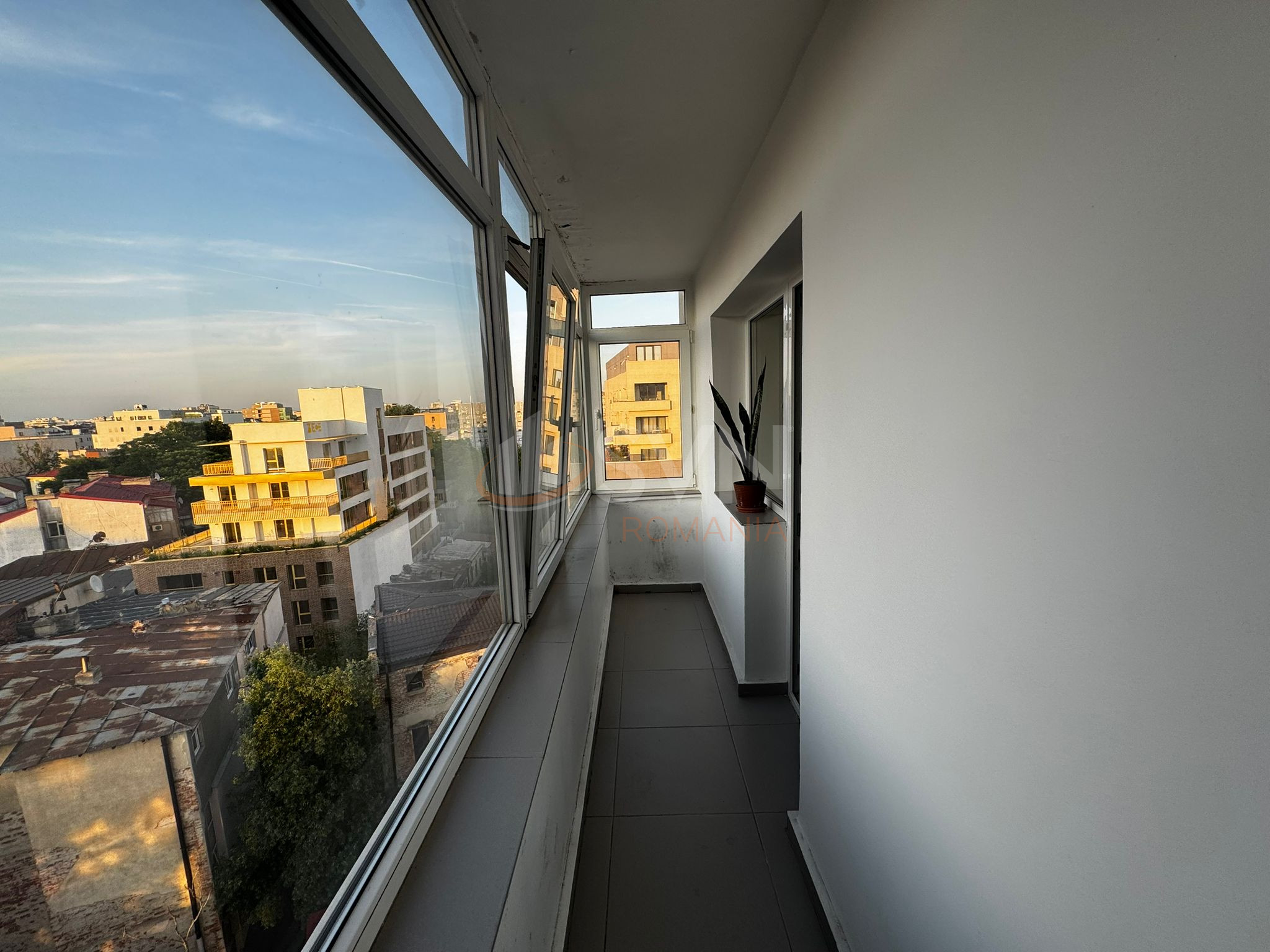 Apartament, 2 camere Bucuresti/Piata Unirii (s3)