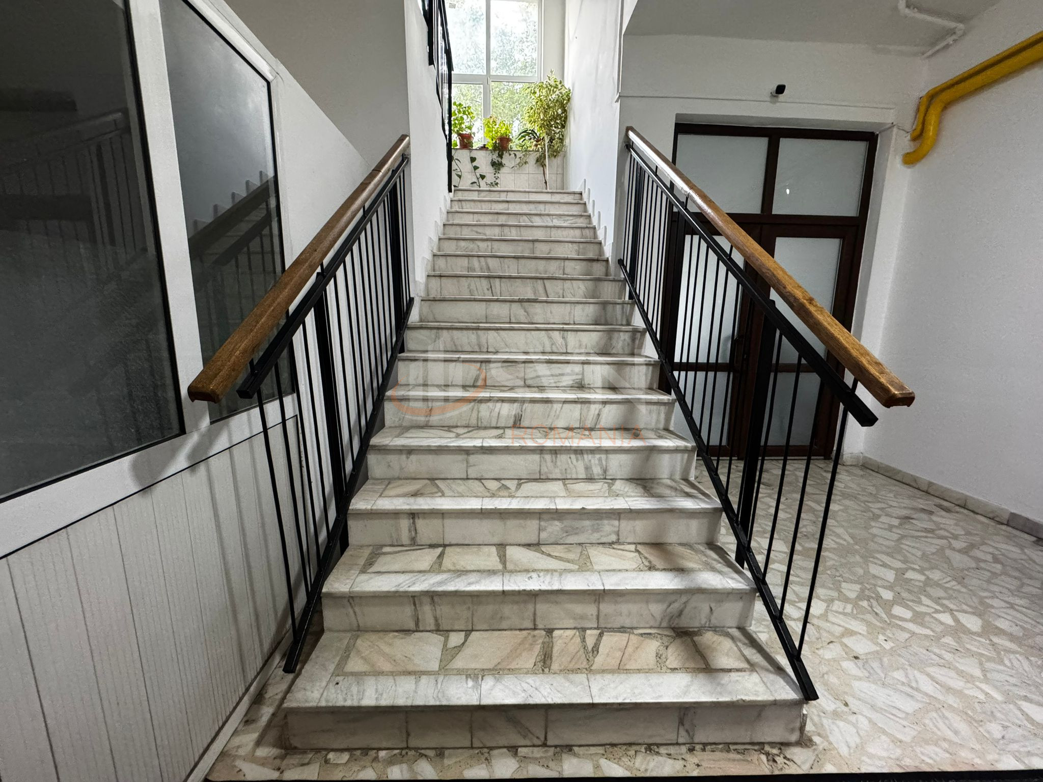 Apartament, 2 camere Bucuresti/Piata Unirii (s3)