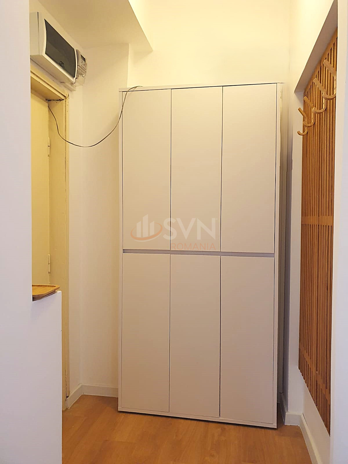 Apartament, 2 camere Bucuresti/Piata Sfintii Voievozi