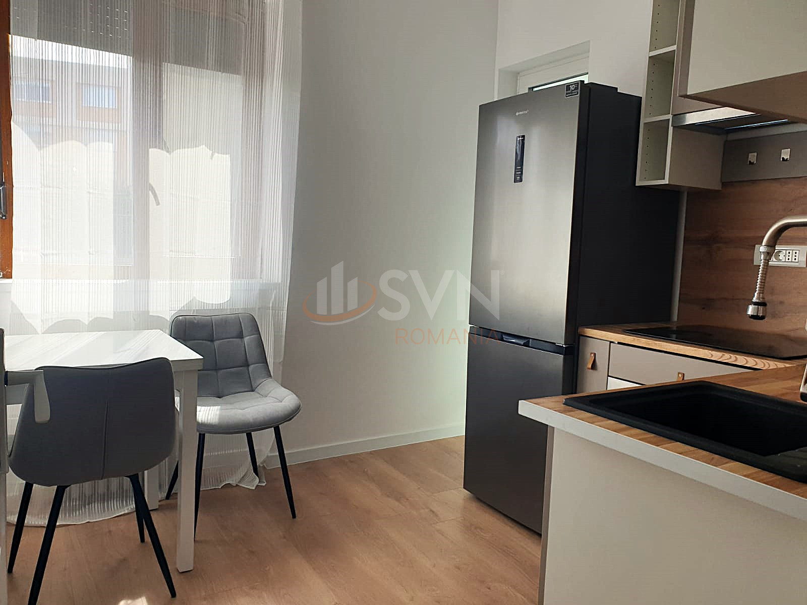 Apartament, 2 camere Bucuresti/Piata Sfintii Voievozi