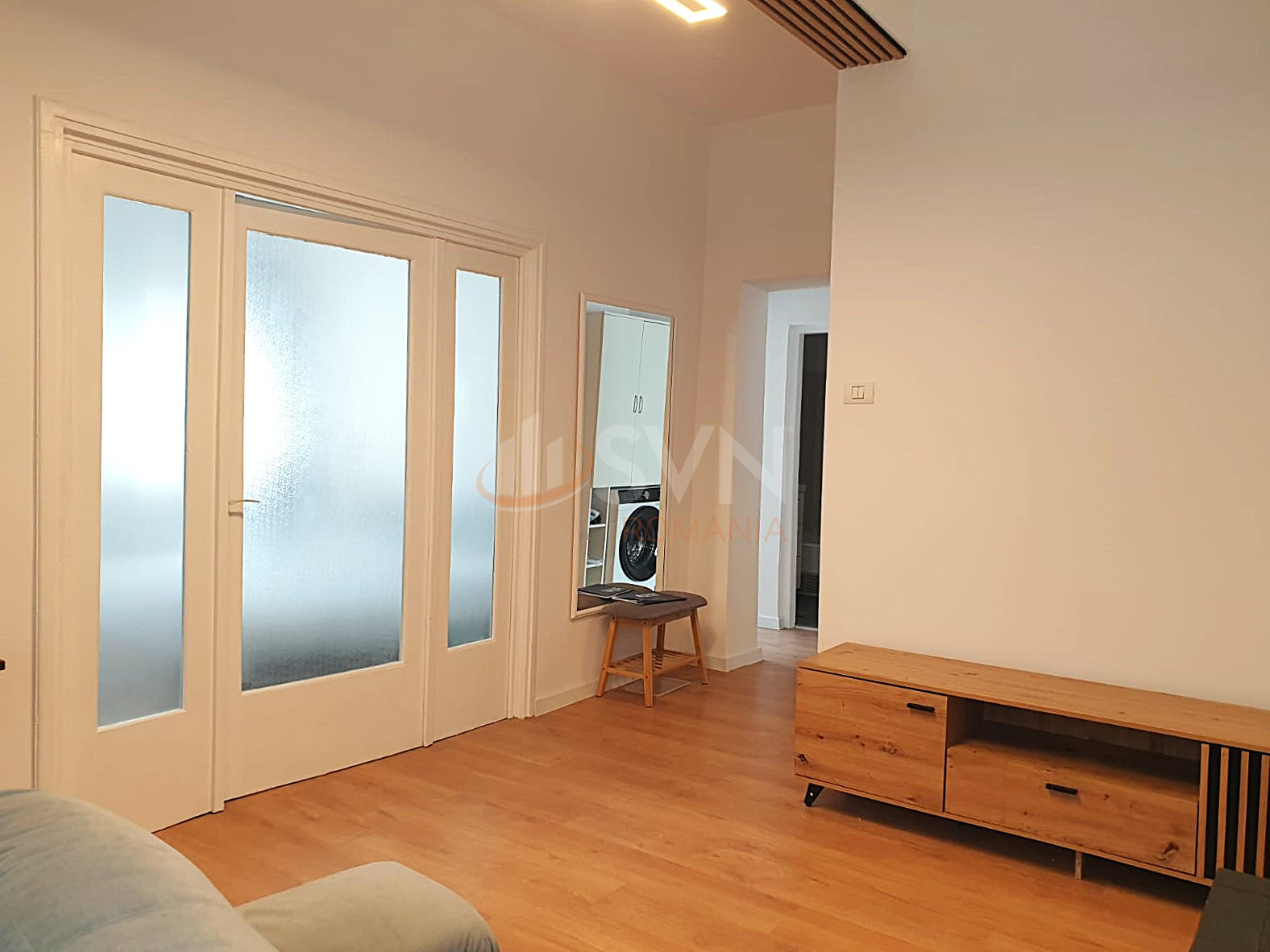 Apartament, 2 camere Bucuresti/Piata Sfintii Voievozi