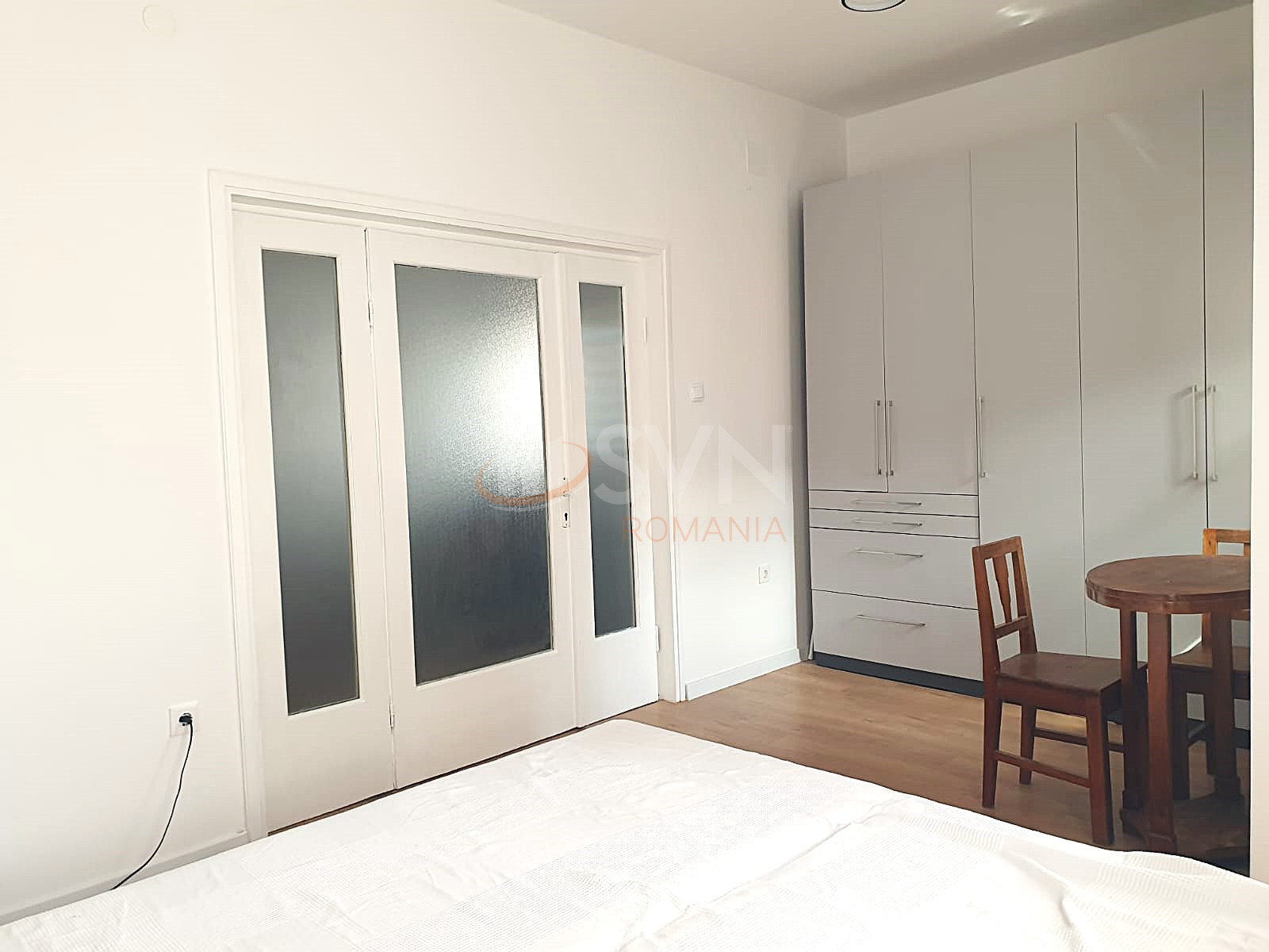 Apartament, 2 camere Bucuresti/Piata Sfintii Voievozi