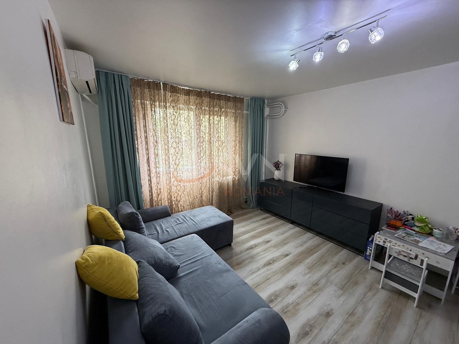 Apartament, 2 camere Bucuresti/Piata Victoriei