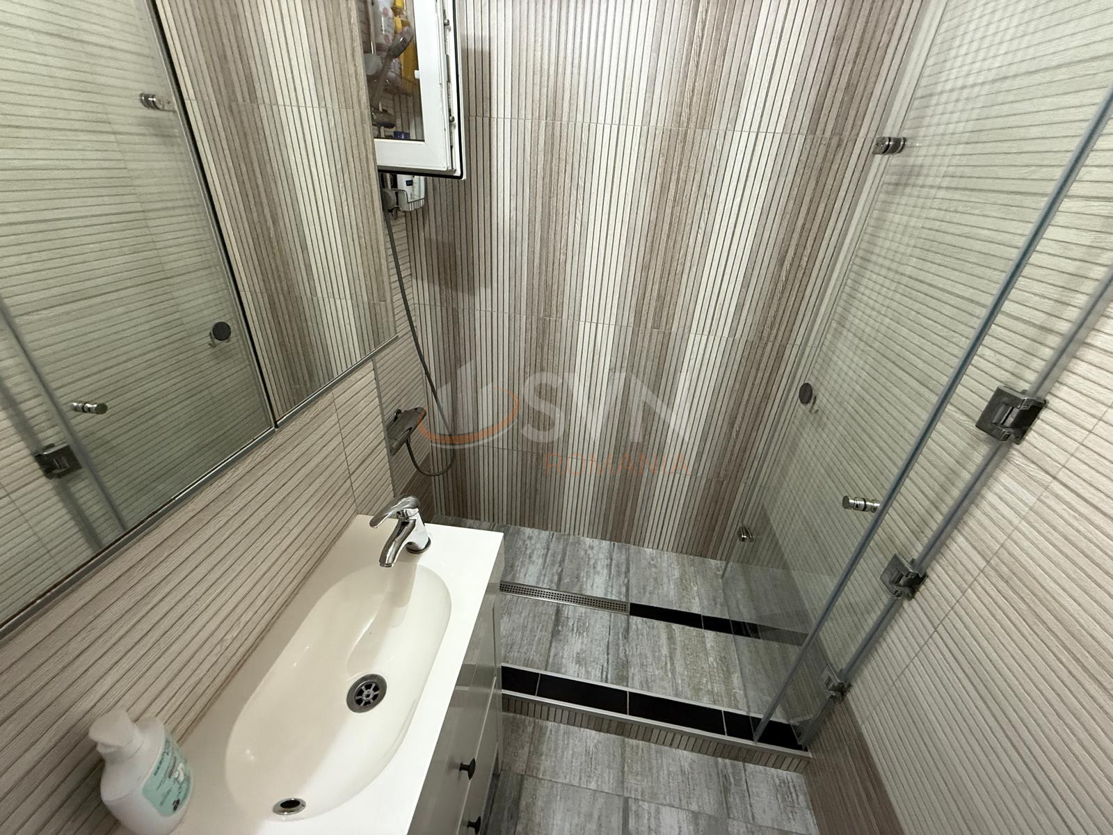 Apartament, 2 camere Bucuresti/Piata Victoriei