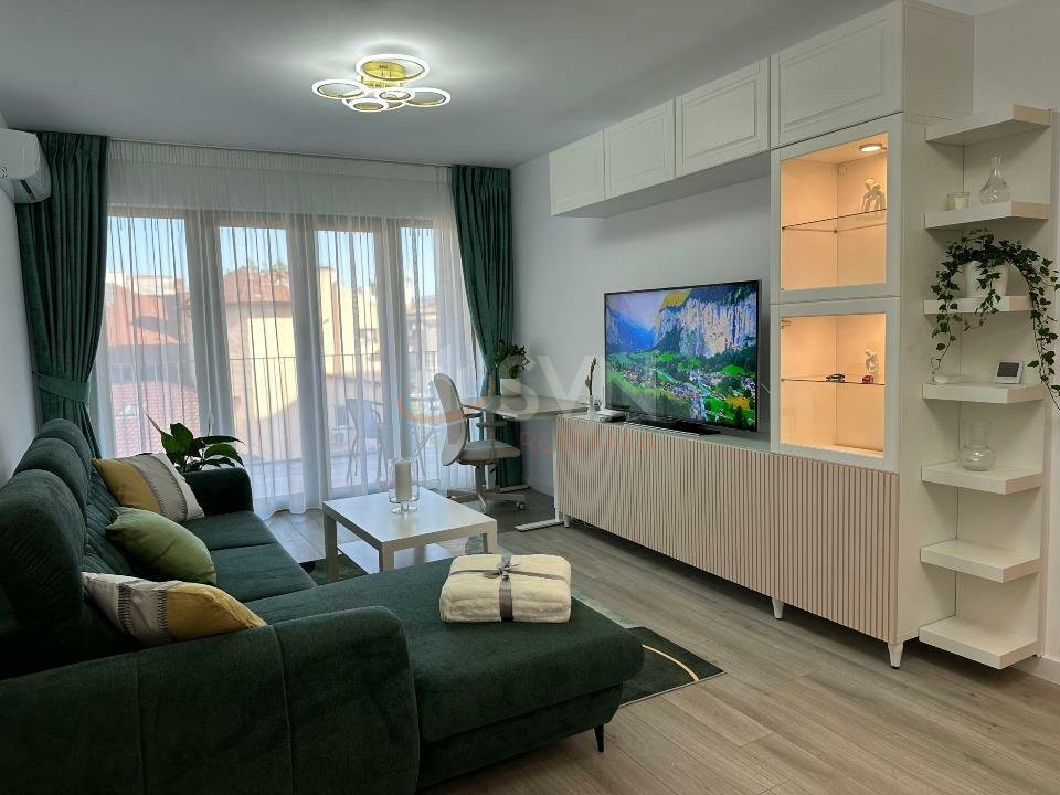 Apartament, 2 camere Bucuresti/Piata Unirii (s3)