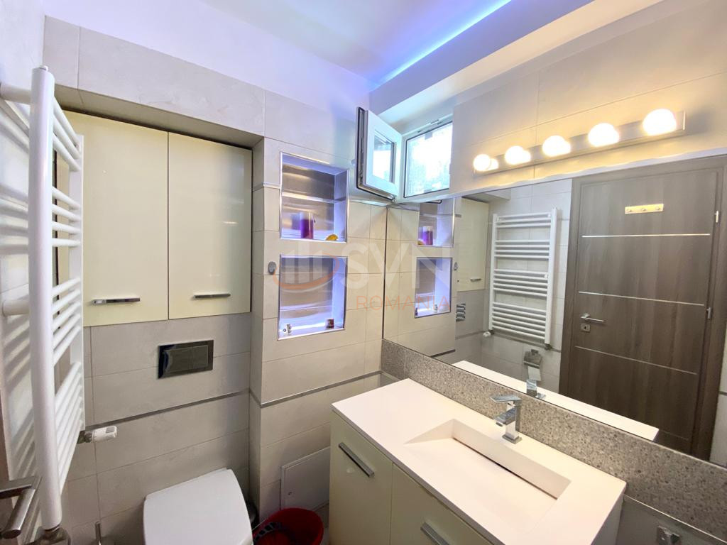 Apartament, 2 camere Bucuresti/Piata Unirii (s3)