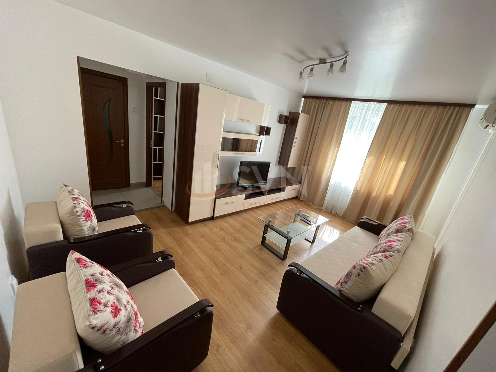 Apartament, 2 camere Bucuresti/Piata Victoriei