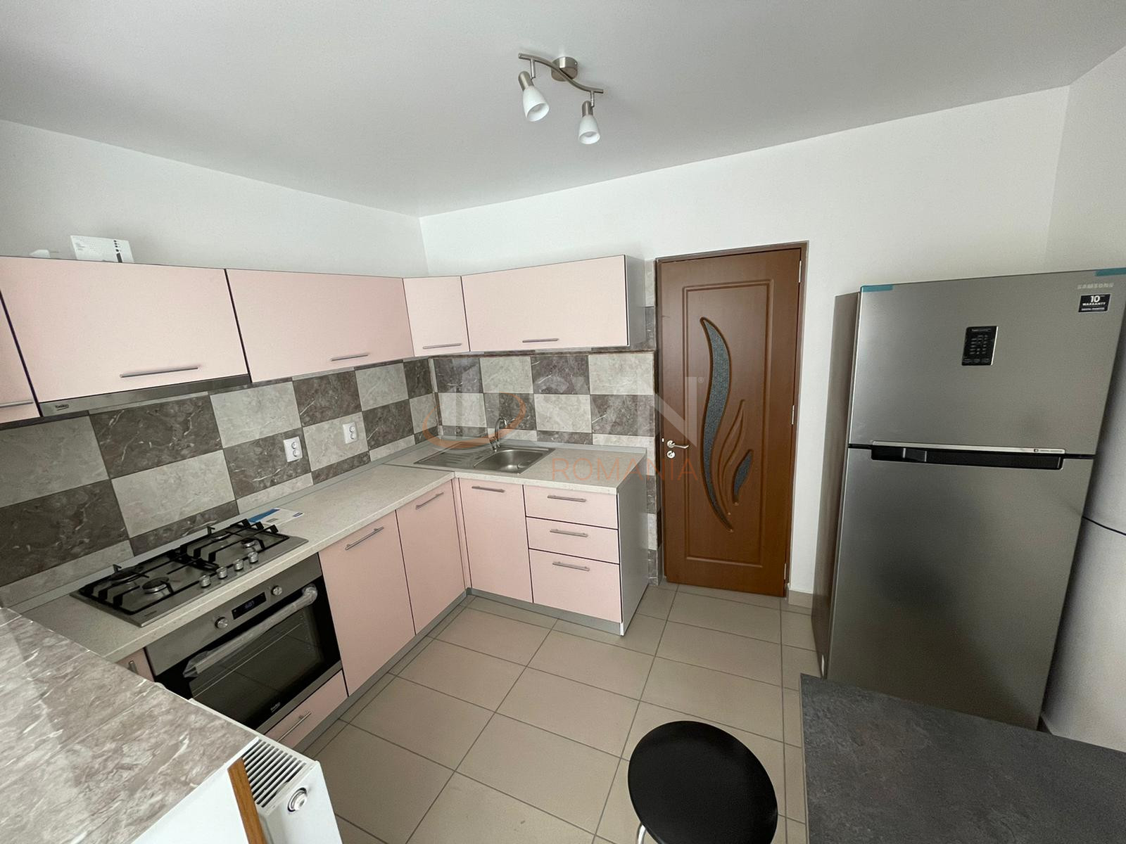 Apartament, 2 camere Bucuresti/Piata Victoriei