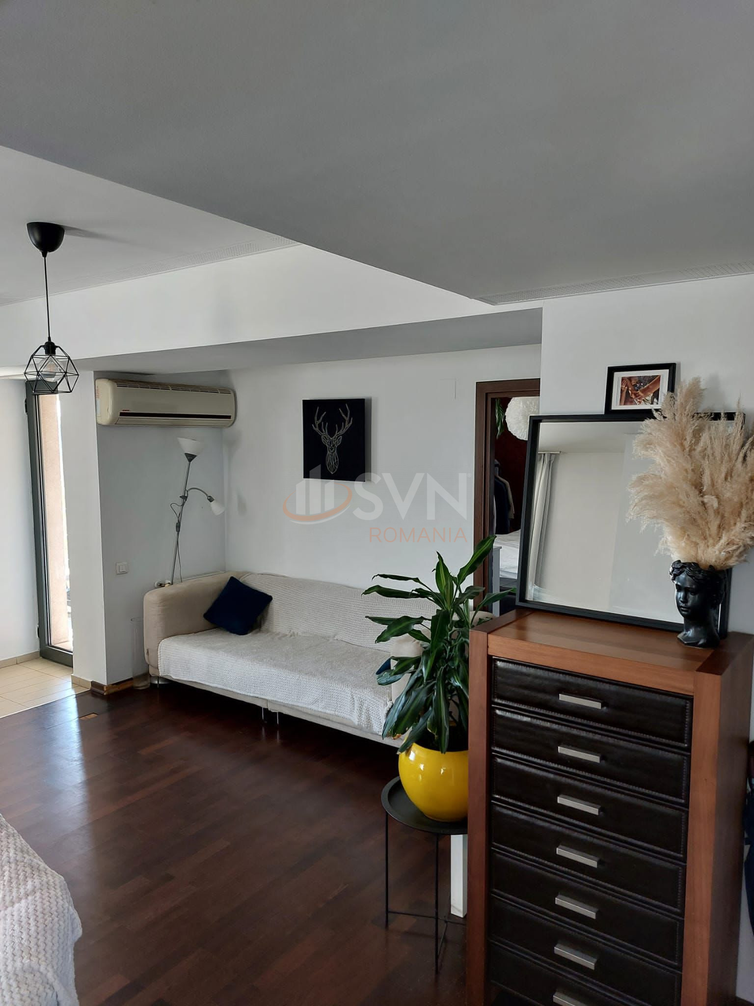 Apartament, 2 camere Bucuresti/Piata Victoriei
