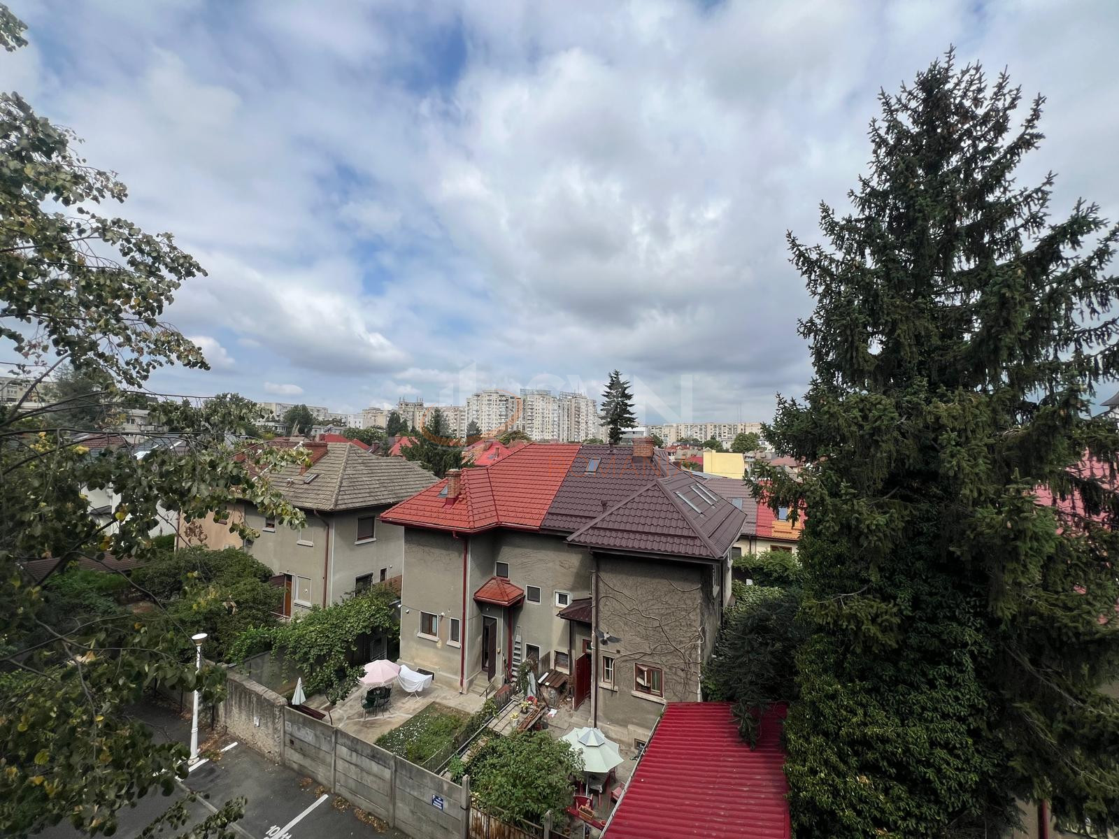 Apartament, 2 camere Bucuresti/Alba Iulia