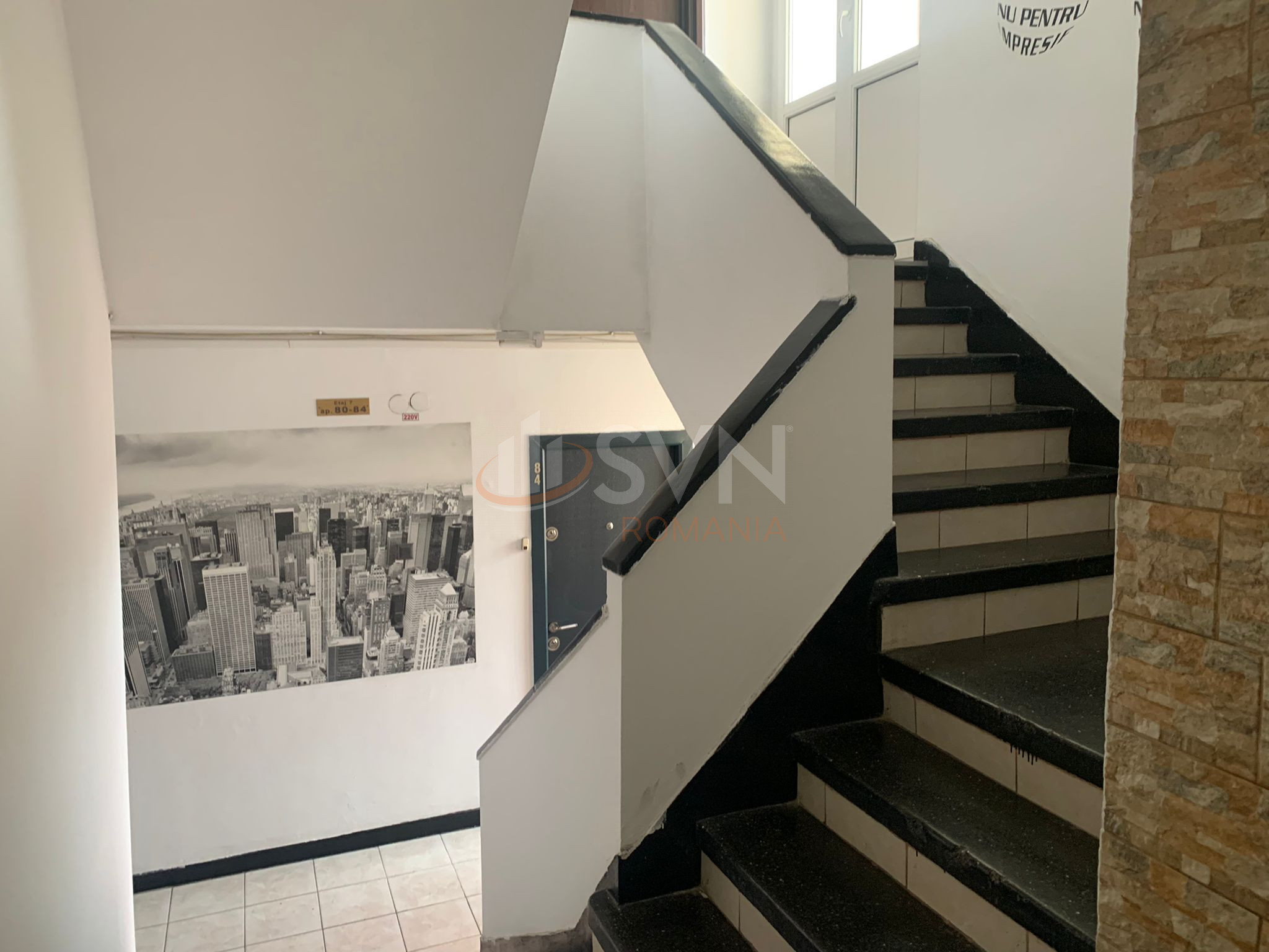 Apartament, 2 camere Bucuresti/Piata Victoriei