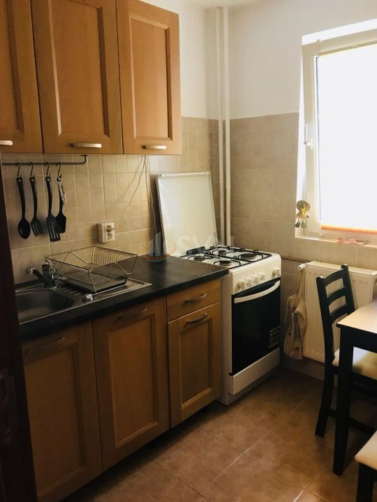 Apartament, 2 camere Bucuresti/Piata Victoriei