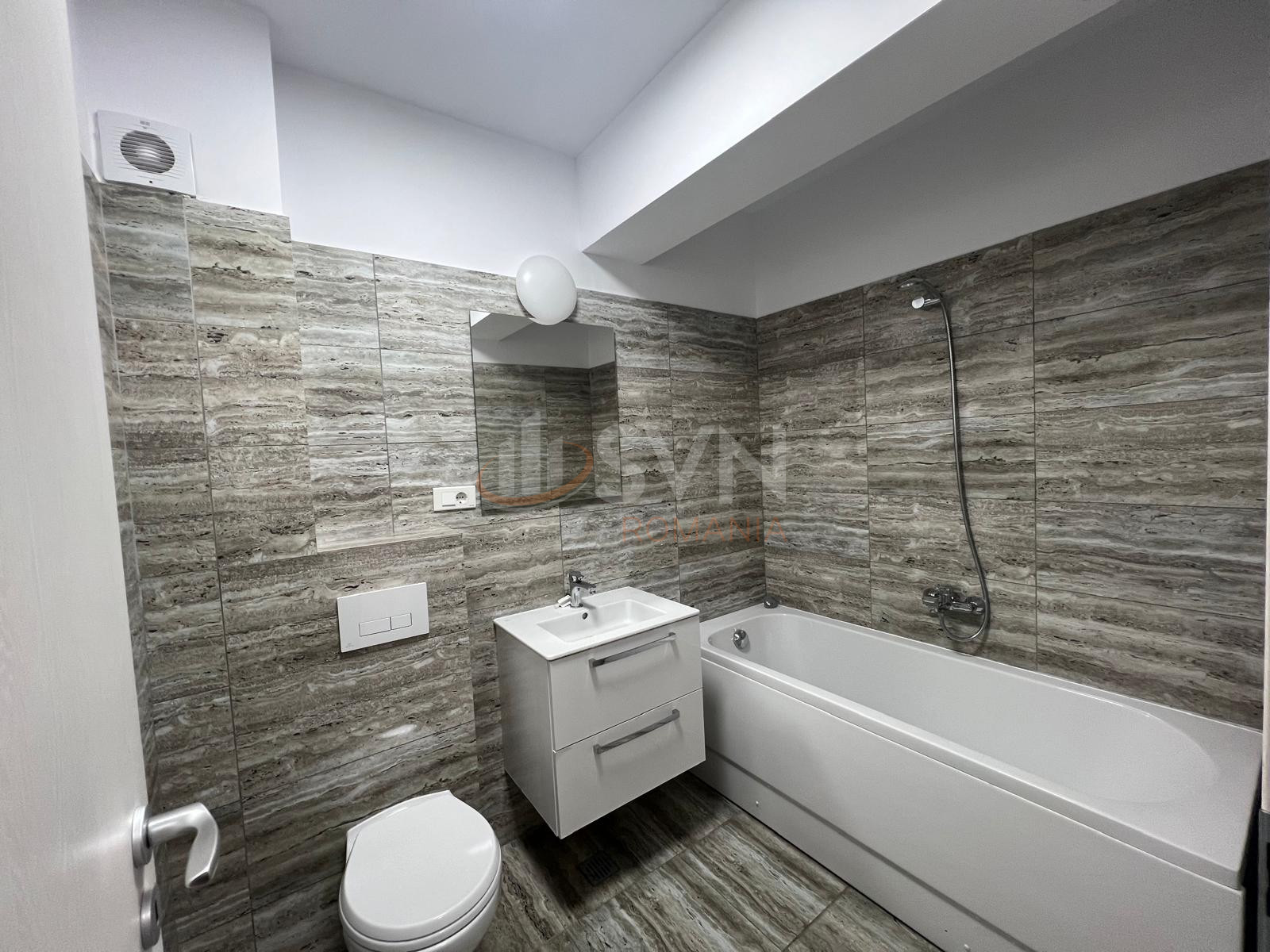 Apartament, 2 camere Bucuresti/Titan