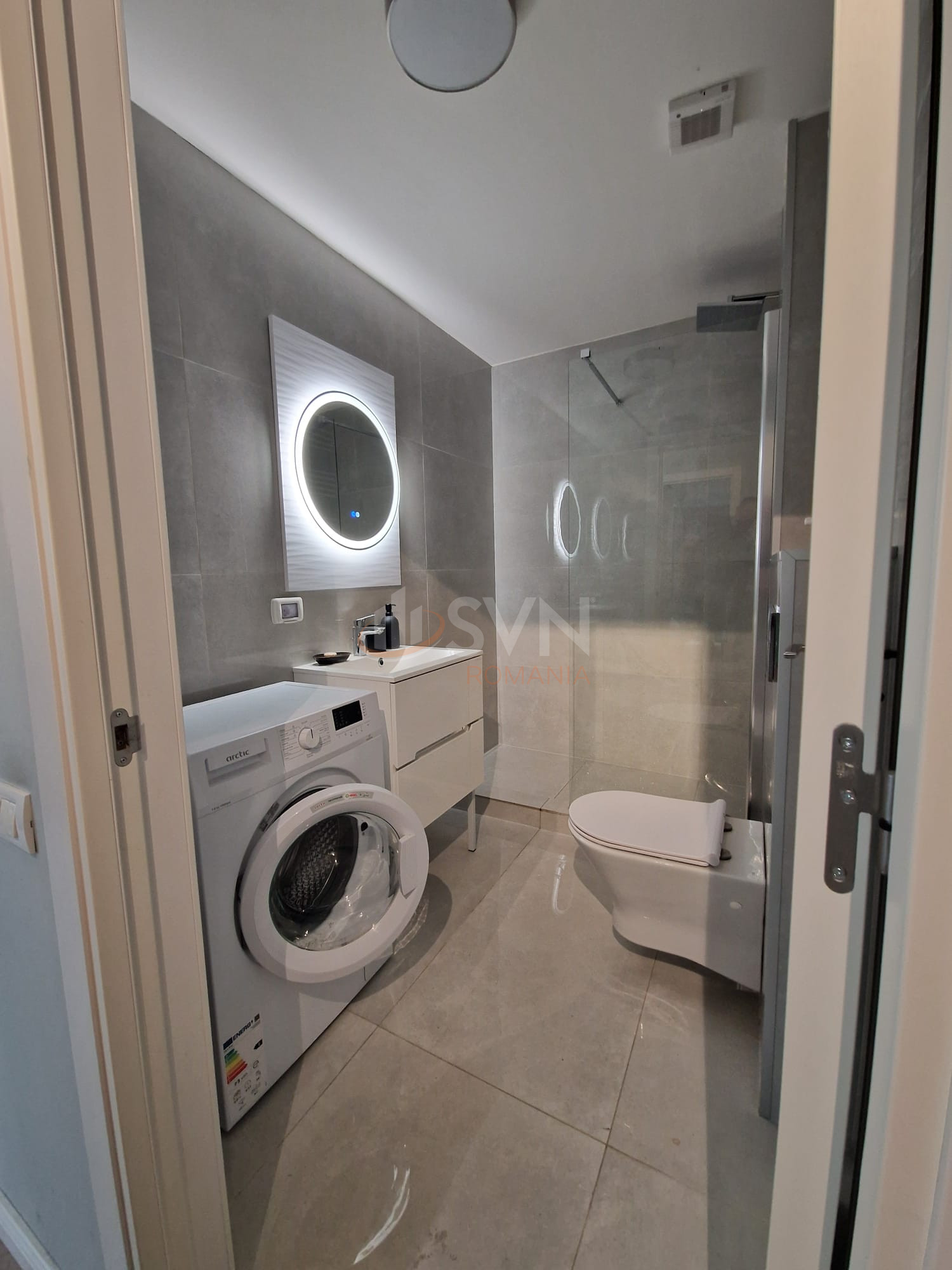 Apartament, 2 camere Bucuresti/Piata Victoriei