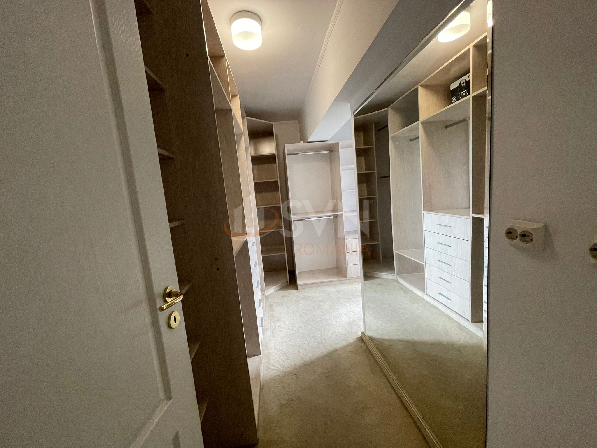 Apartament, 2 camere Bucuresti/Piata Unirii (s3)