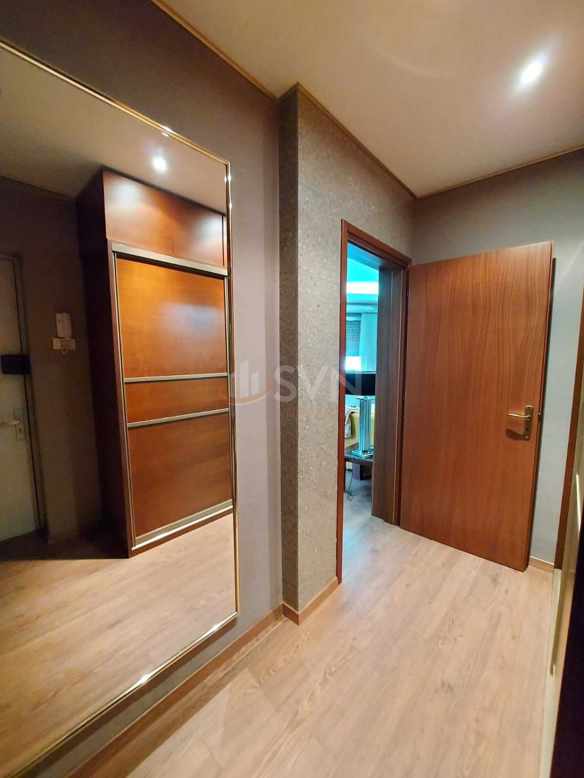 Apartament, 2 camere Bucuresti/Piata Romana