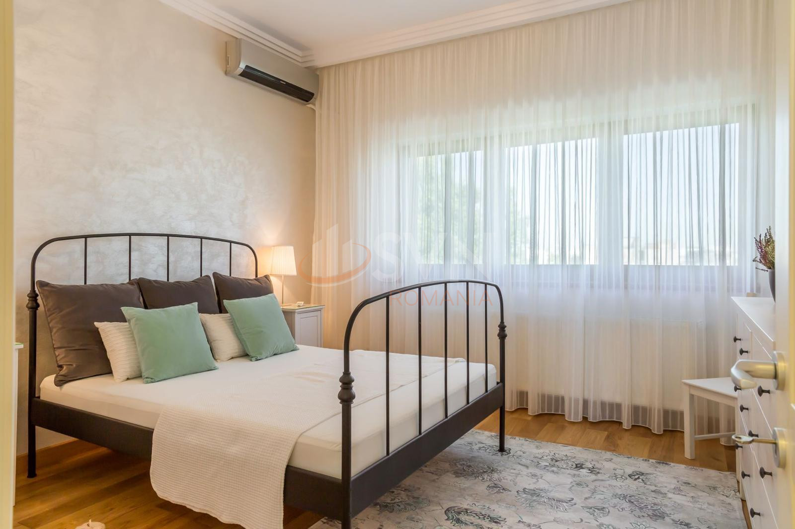 Apartament, 2 camere Bucuresti/Dacia