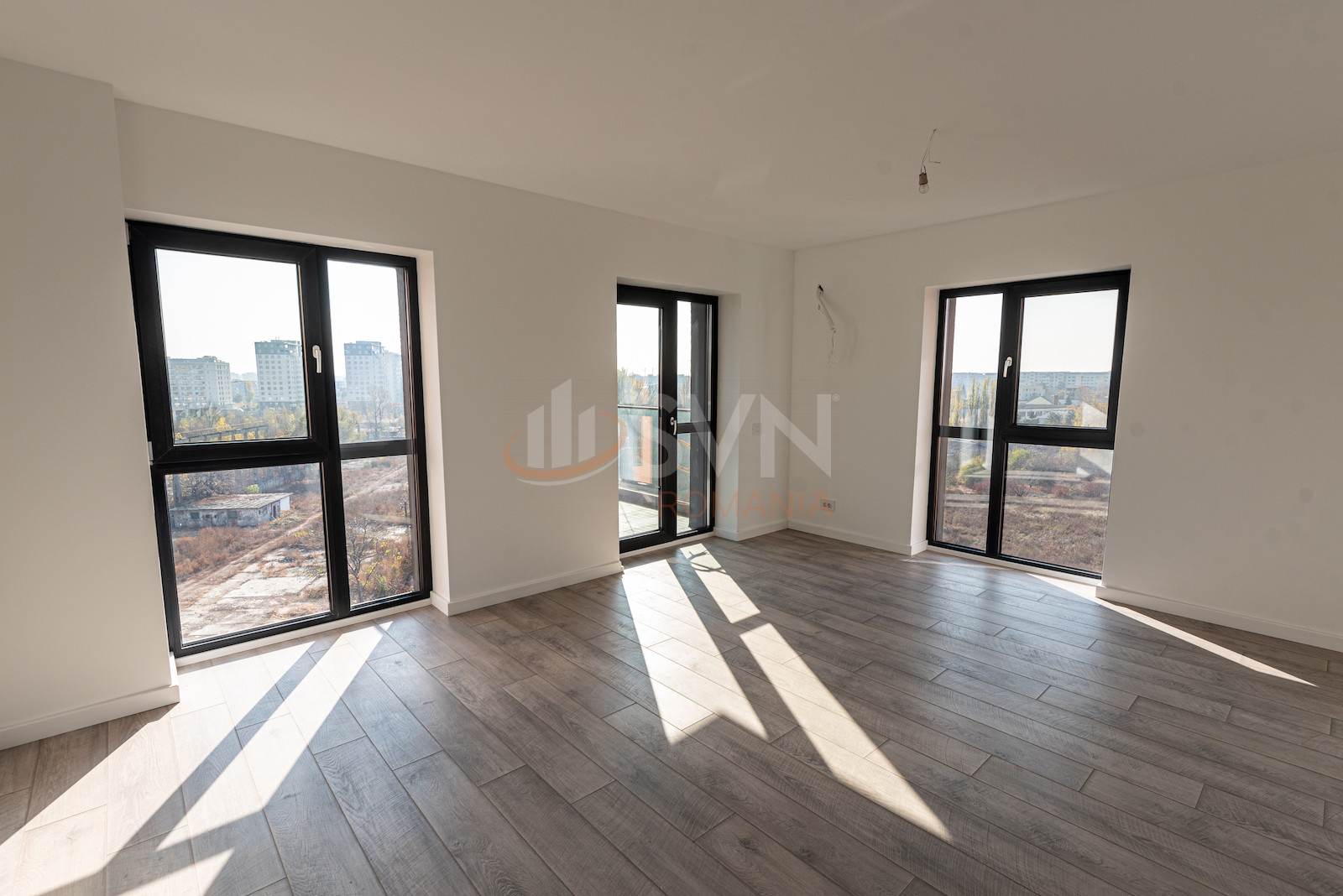 Apartament, 2 camere Bucuresti/Piata Presei Libere
