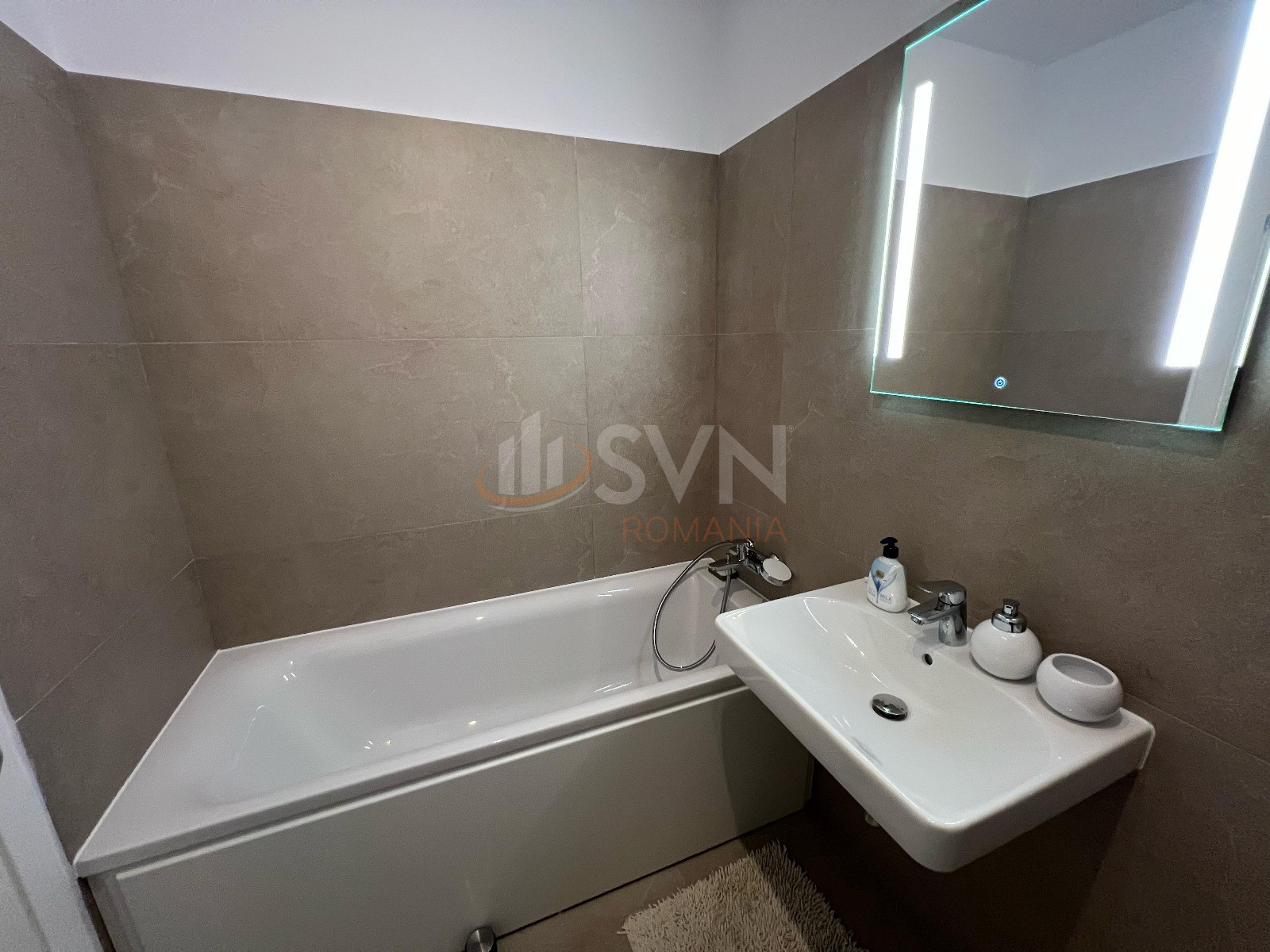 Apartament, 2 camere Bucuresti/Titan