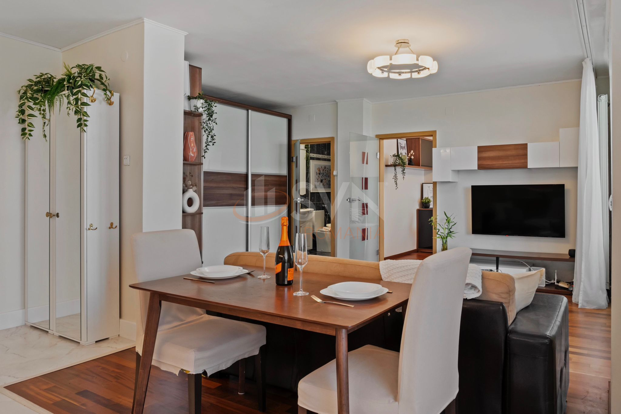 Apartament, 2 camere Bucuresti/Magheru