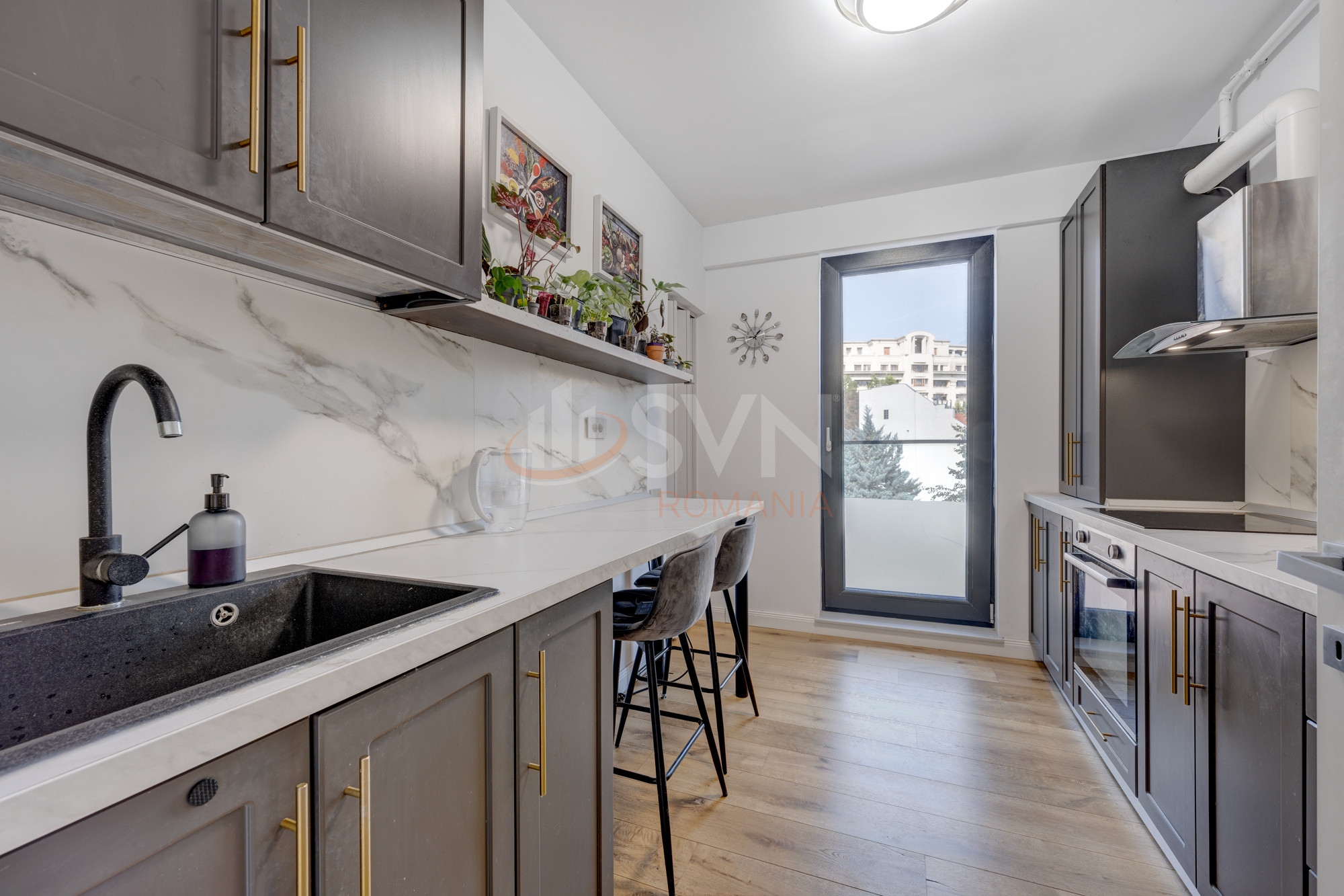 Apartament, 2 camere Bucuresti/Piata Unirii (s3)