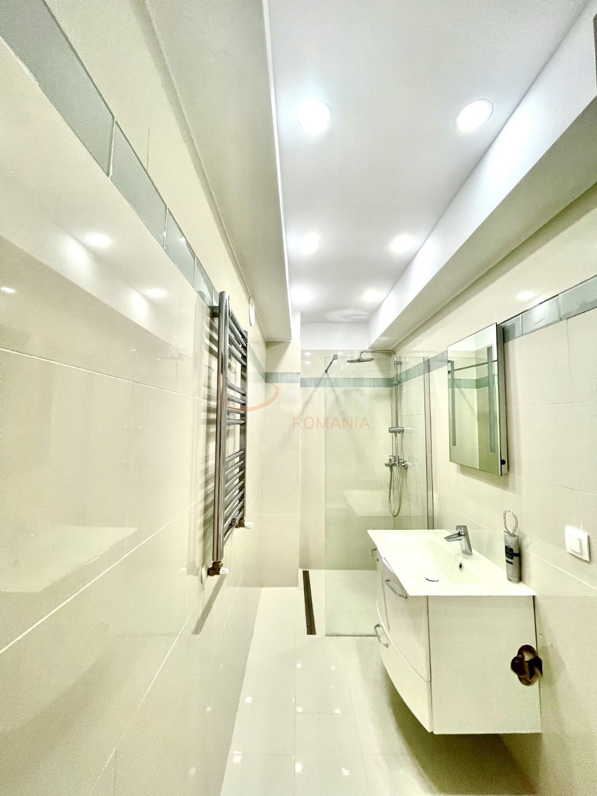 Apartament, 2 camere Bucuresti/Armeneasca