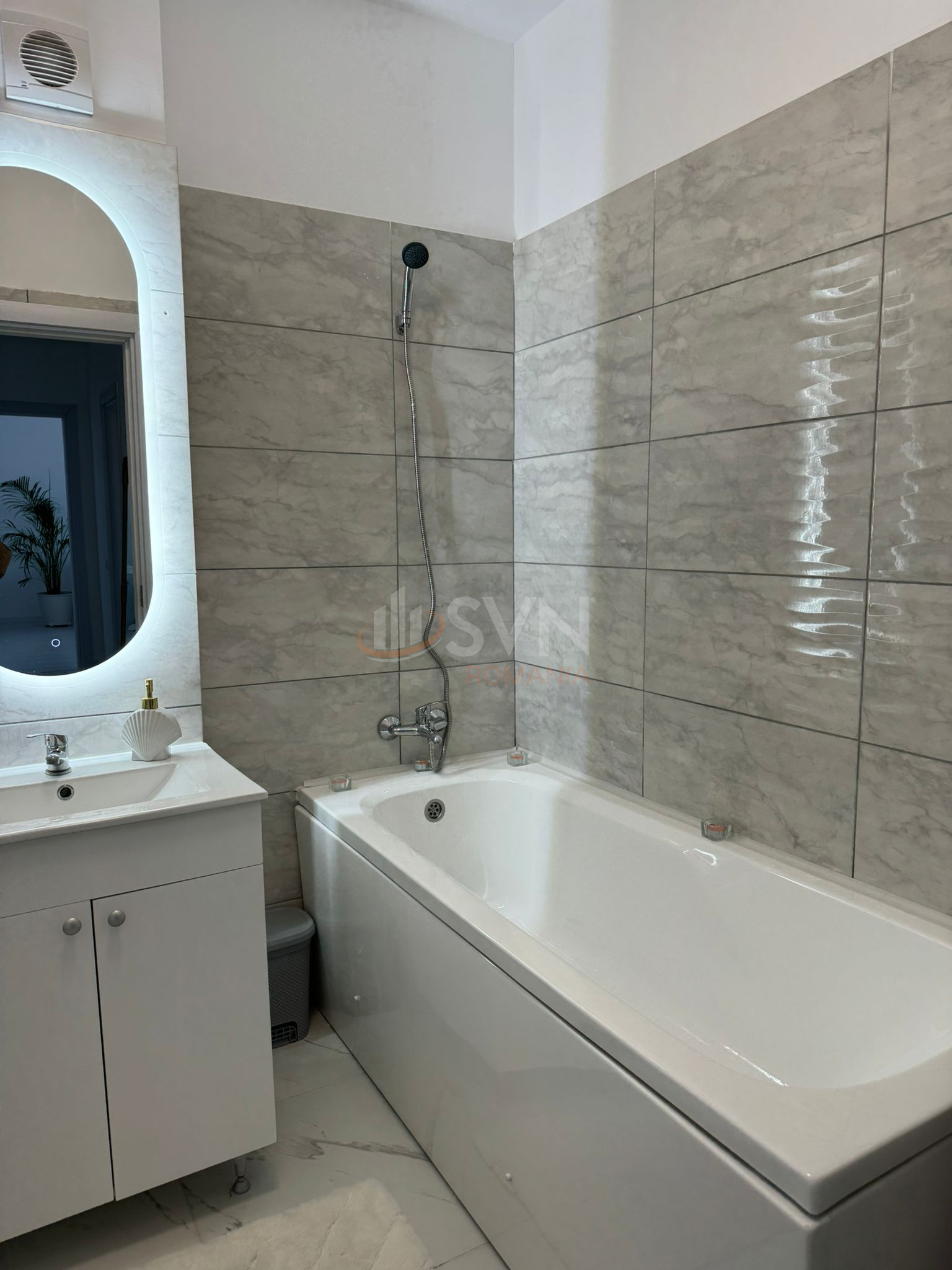 Apartament, 2 camere Bucuresti/Titan