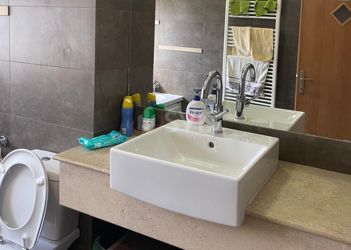 Apartament, 2 camere Bucuresti/Mitropolie