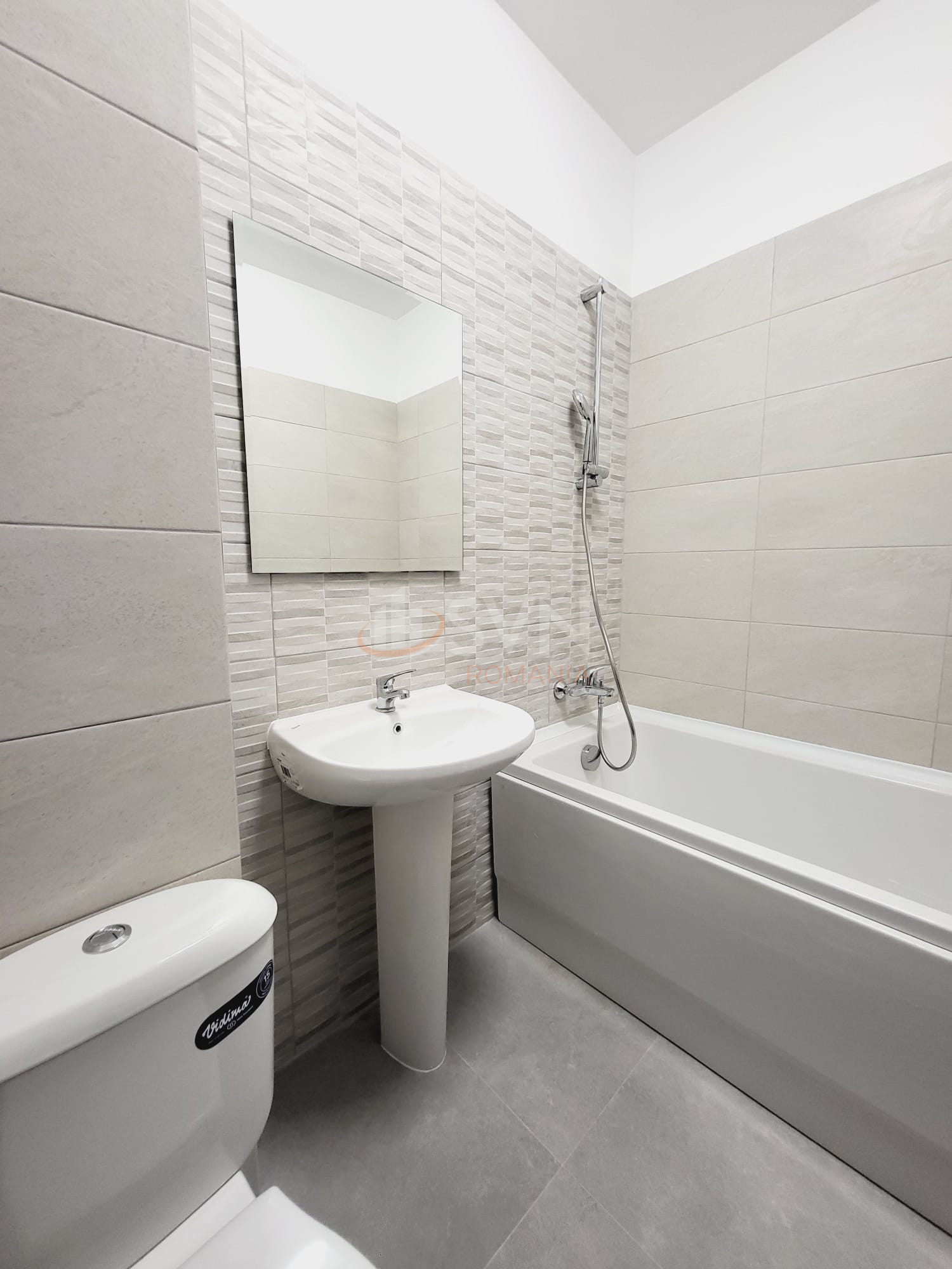 Apartament, 2 camere Bucuresti/Regie