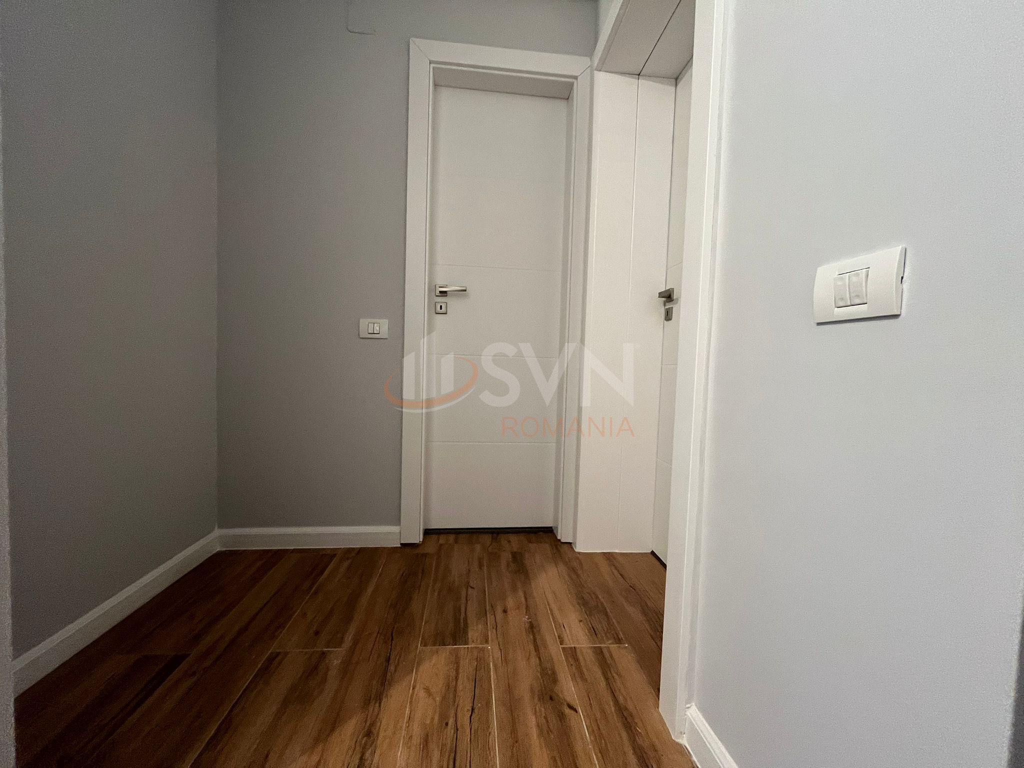 Apartament, 2 camere Dambovita/Centru