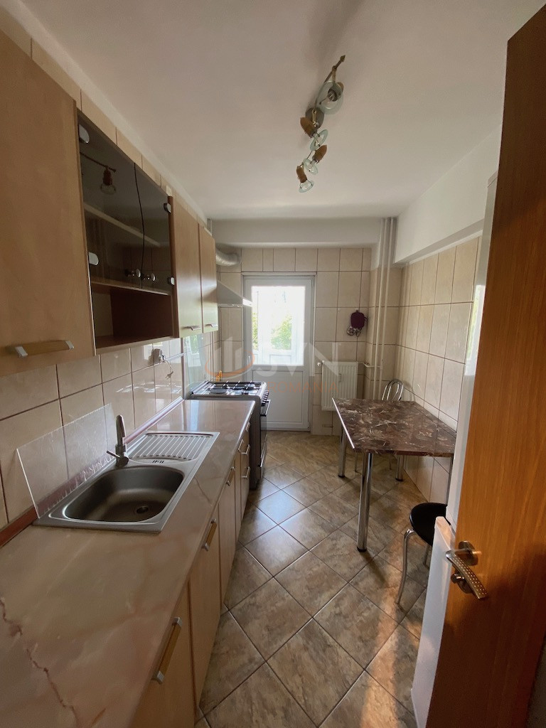 Apartament, 2 camere Bucuresti/Piata Victoriei