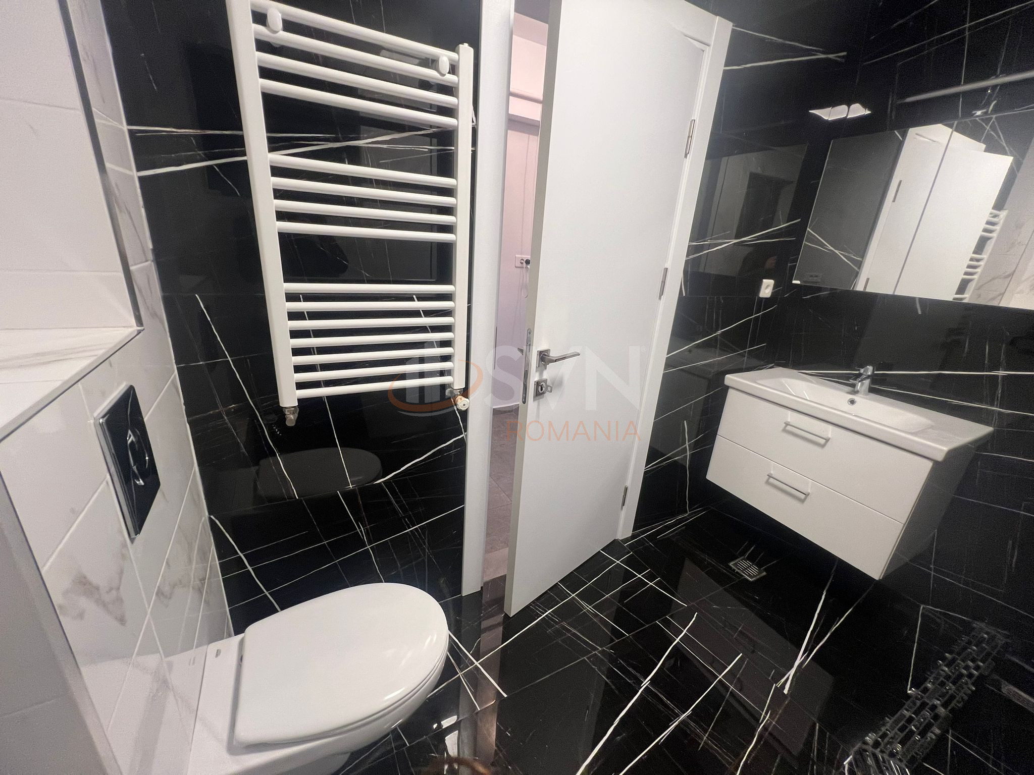 Apartament, 2 camere Bucuresti/Piata Unirii (s3)