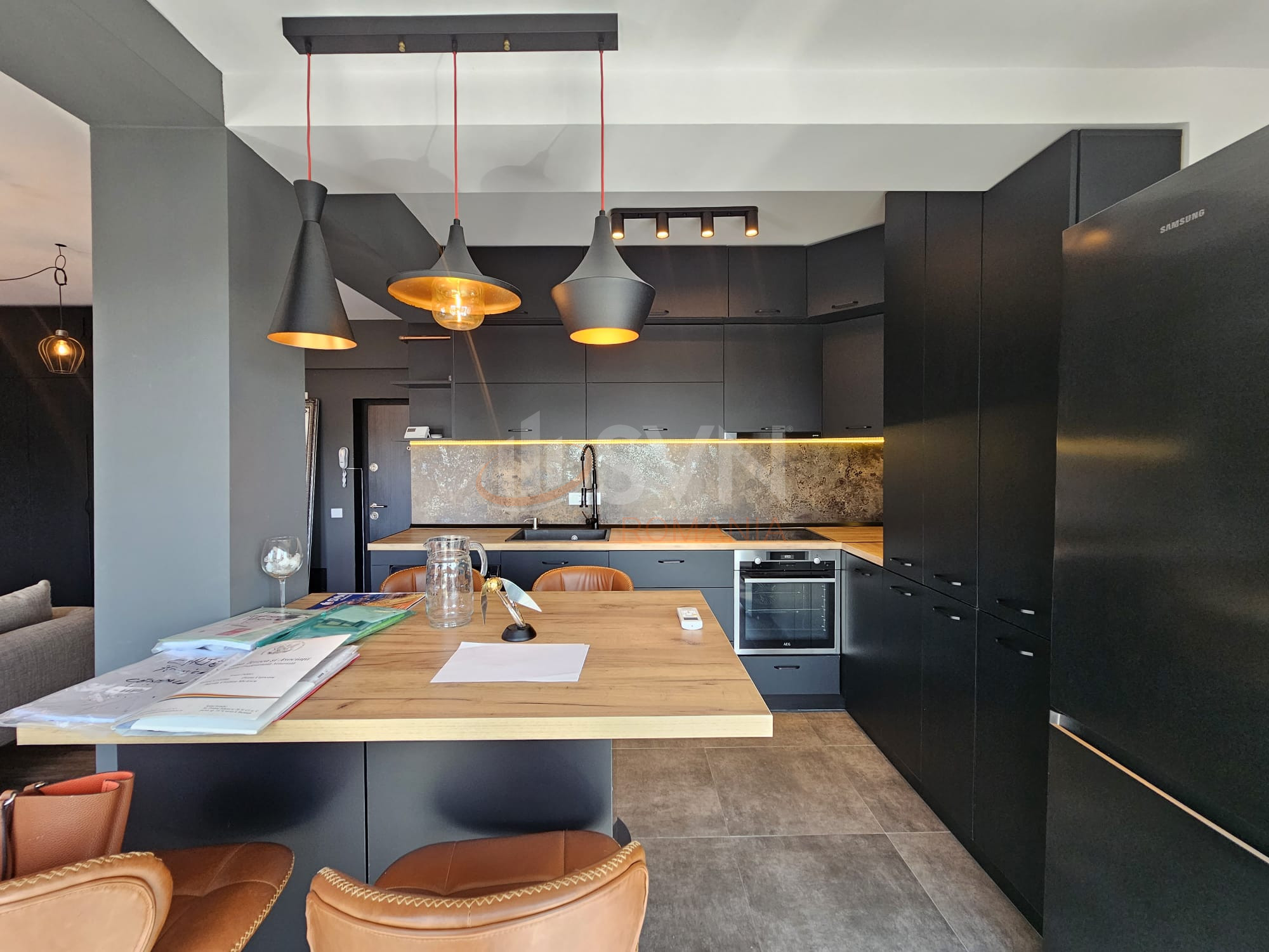 Apartament, 2 camere Bucuresti/Eroii Revolutiei