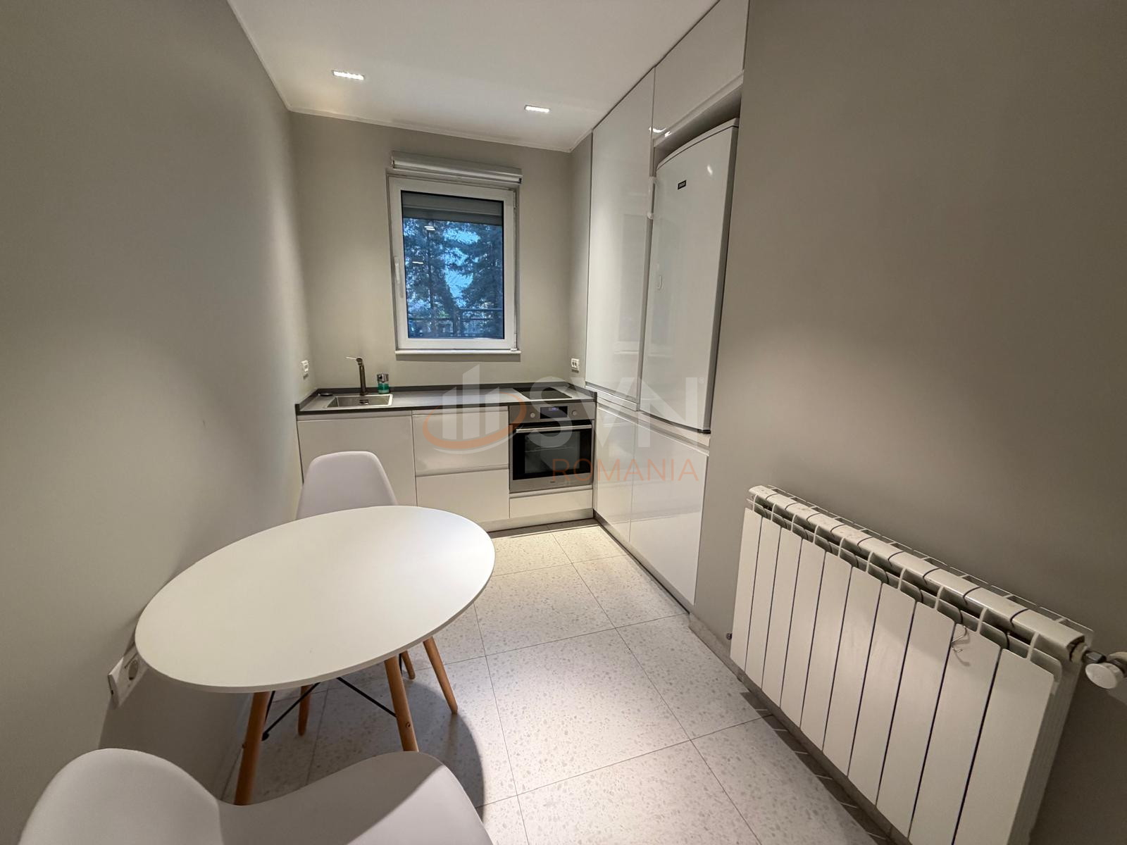 Apartament, 2 camere Bucuresti/Primaverii