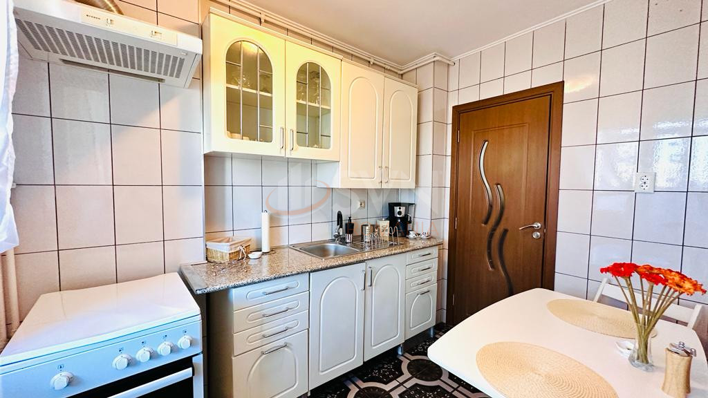 Apartament, 2 camere Bucuresti/Piata Unirii (s4)