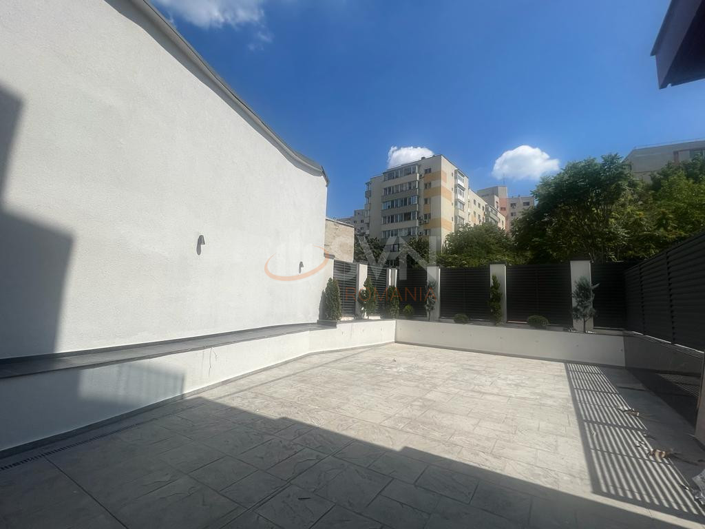 Apartament, 2 camere Bucuresti/Dacia