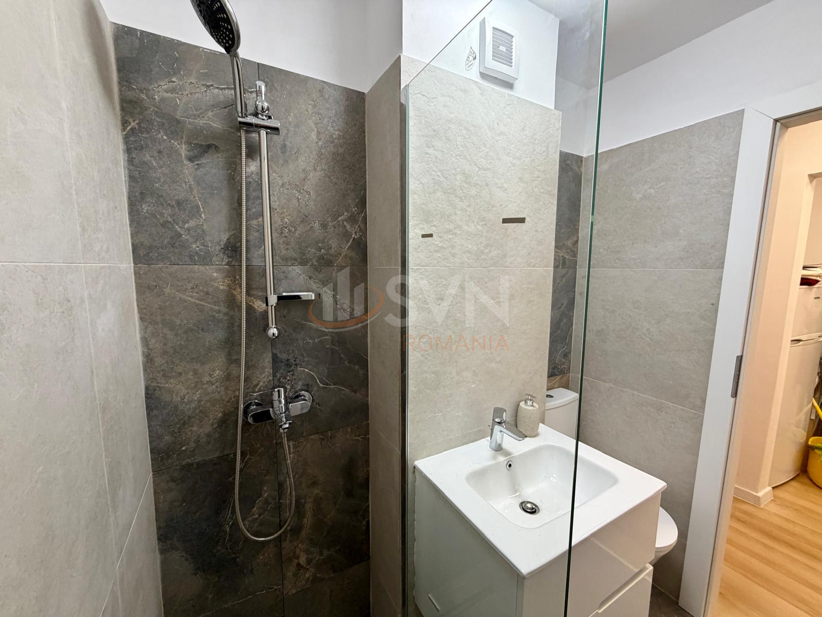 Apartament, 2 camere Bucuresti/Piata Victoriei