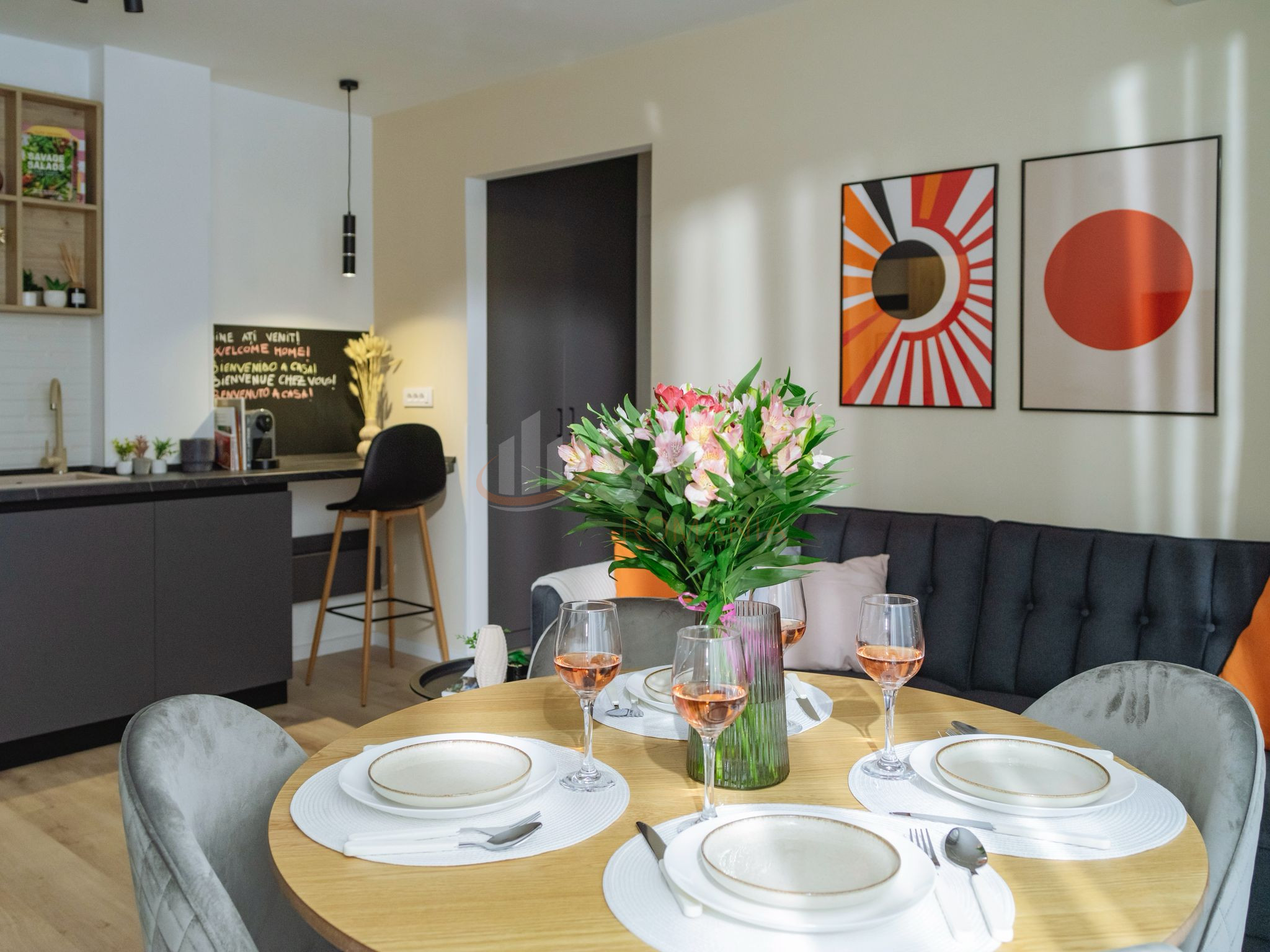 Apartament, 2 camere Bucuresti/Piata Unirii (s3)