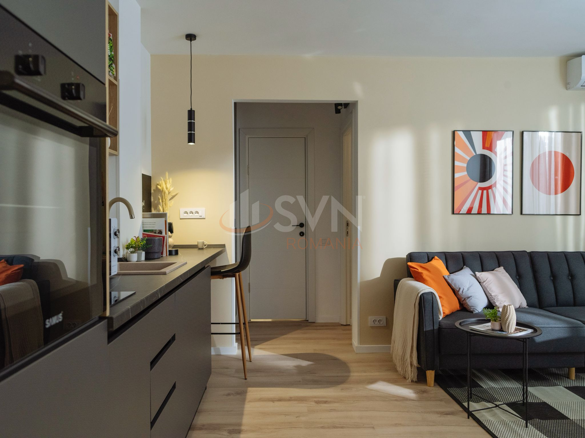 Apartament, 2 camere Bucuresti/Piata Unirii (s3)