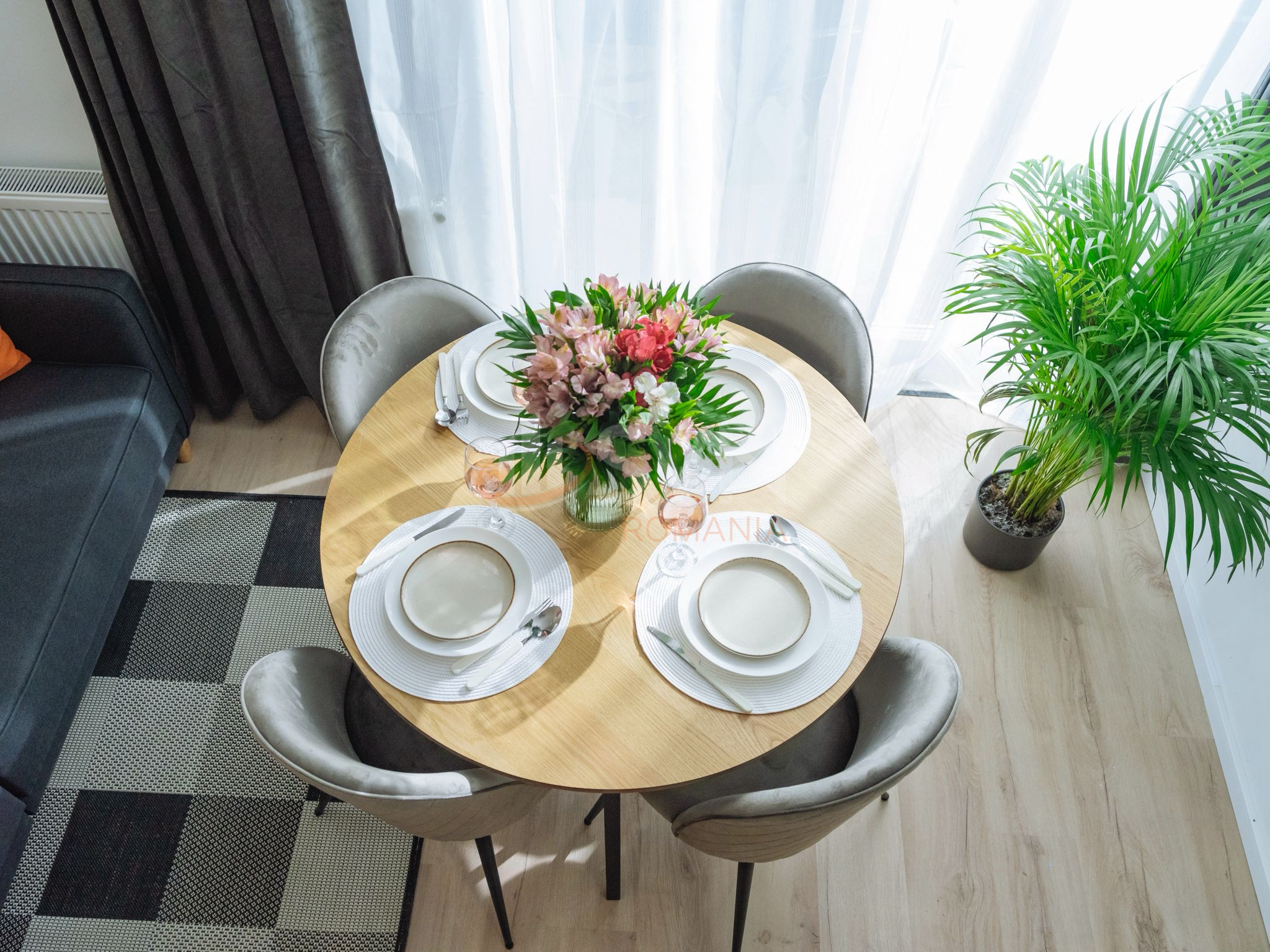 Apartament, 2 camere Bucuresti/Piata Unirii (s3)