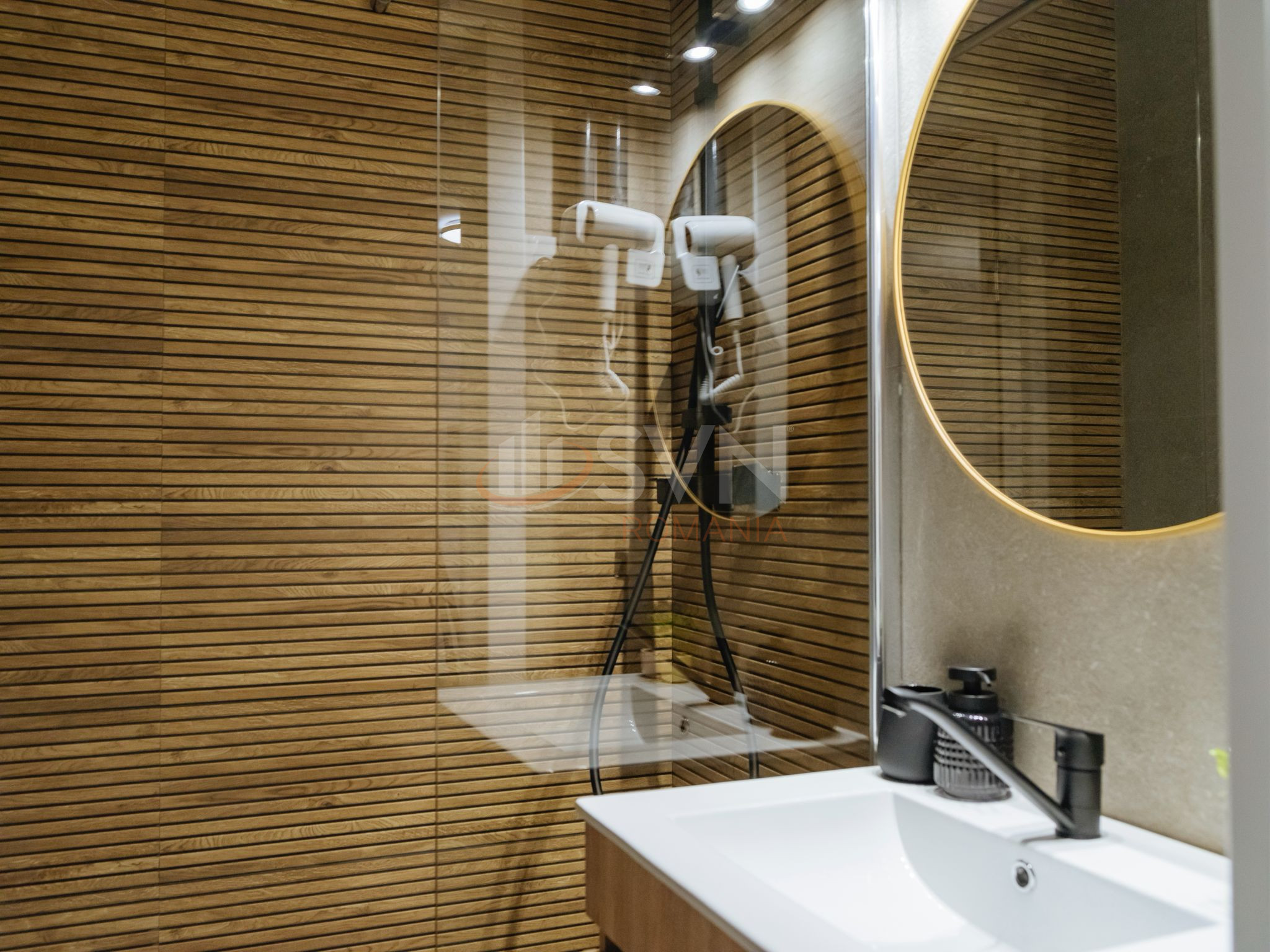 Apartament, 2 camere Bucuresti/Piata Unirii (s3)