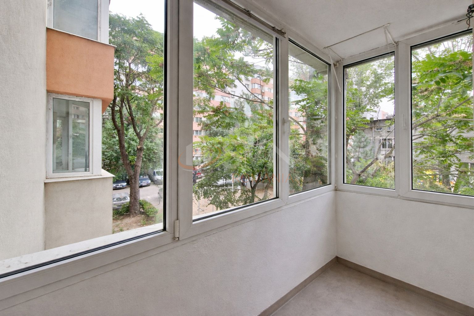 Apartament, 2 camere Bucuresti/Dacia