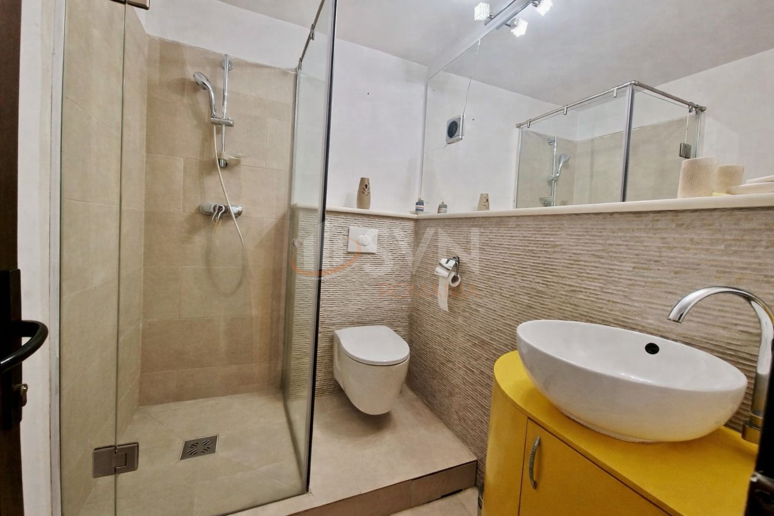 Apartament, 2 camere Bucuresti/Dacia