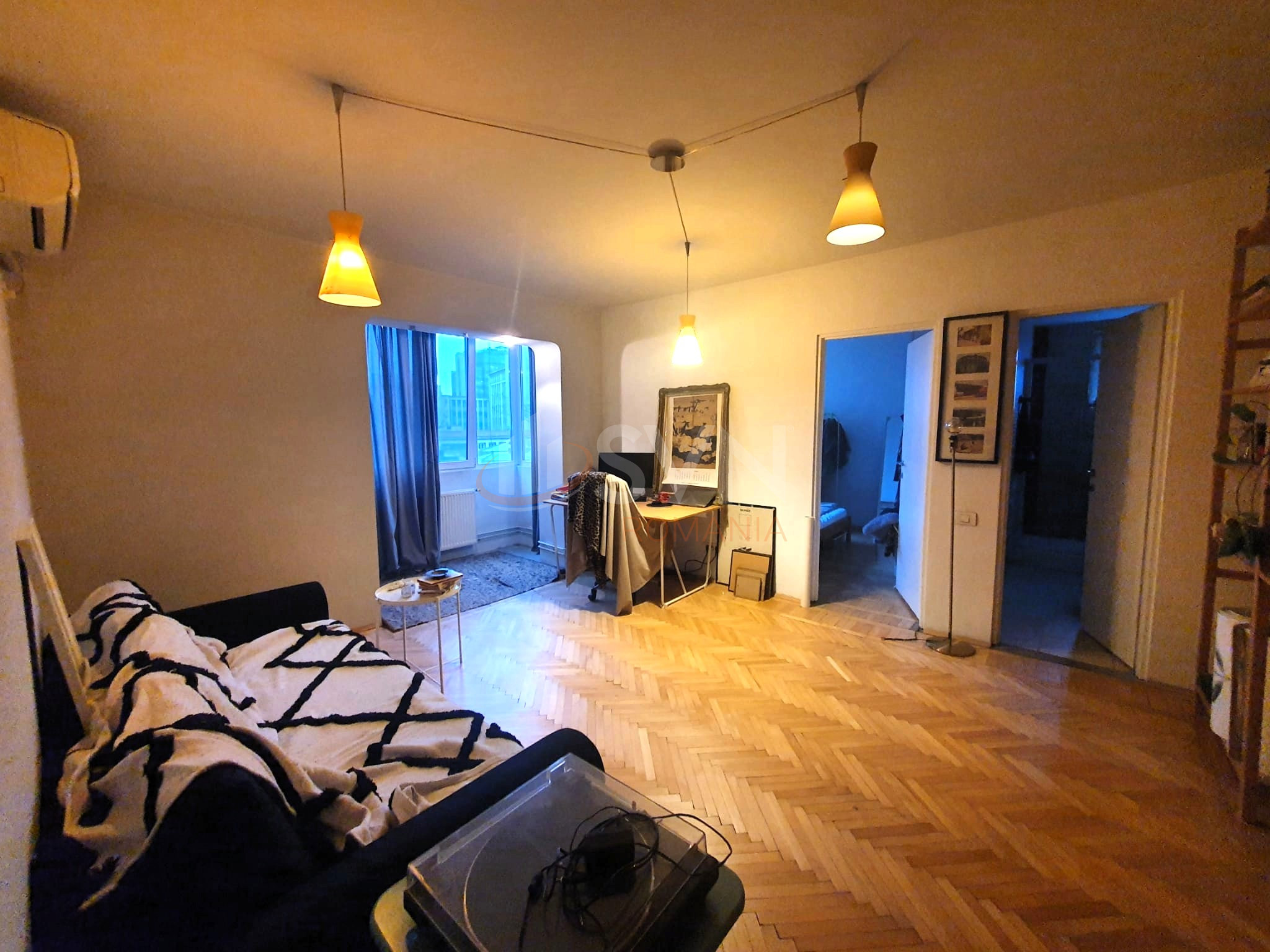 Apartament, 2 camere Bucuresti/P-ta Universitatii