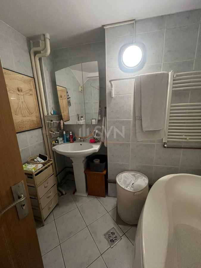 Apartament, 2 camere Bucuresti/P-ta Victoriei