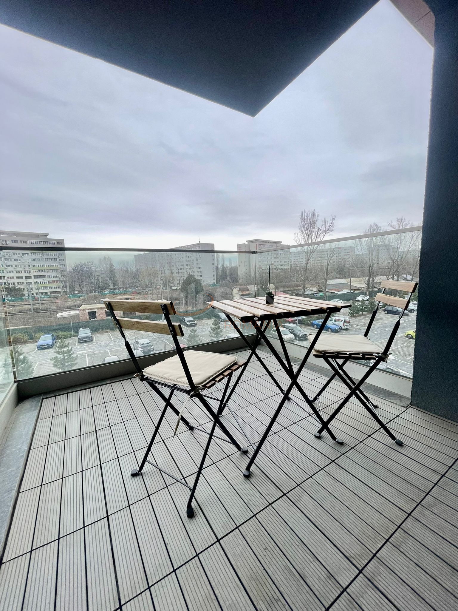 Apartament, 2 camere Bucuresti/P-ta Presei Libere